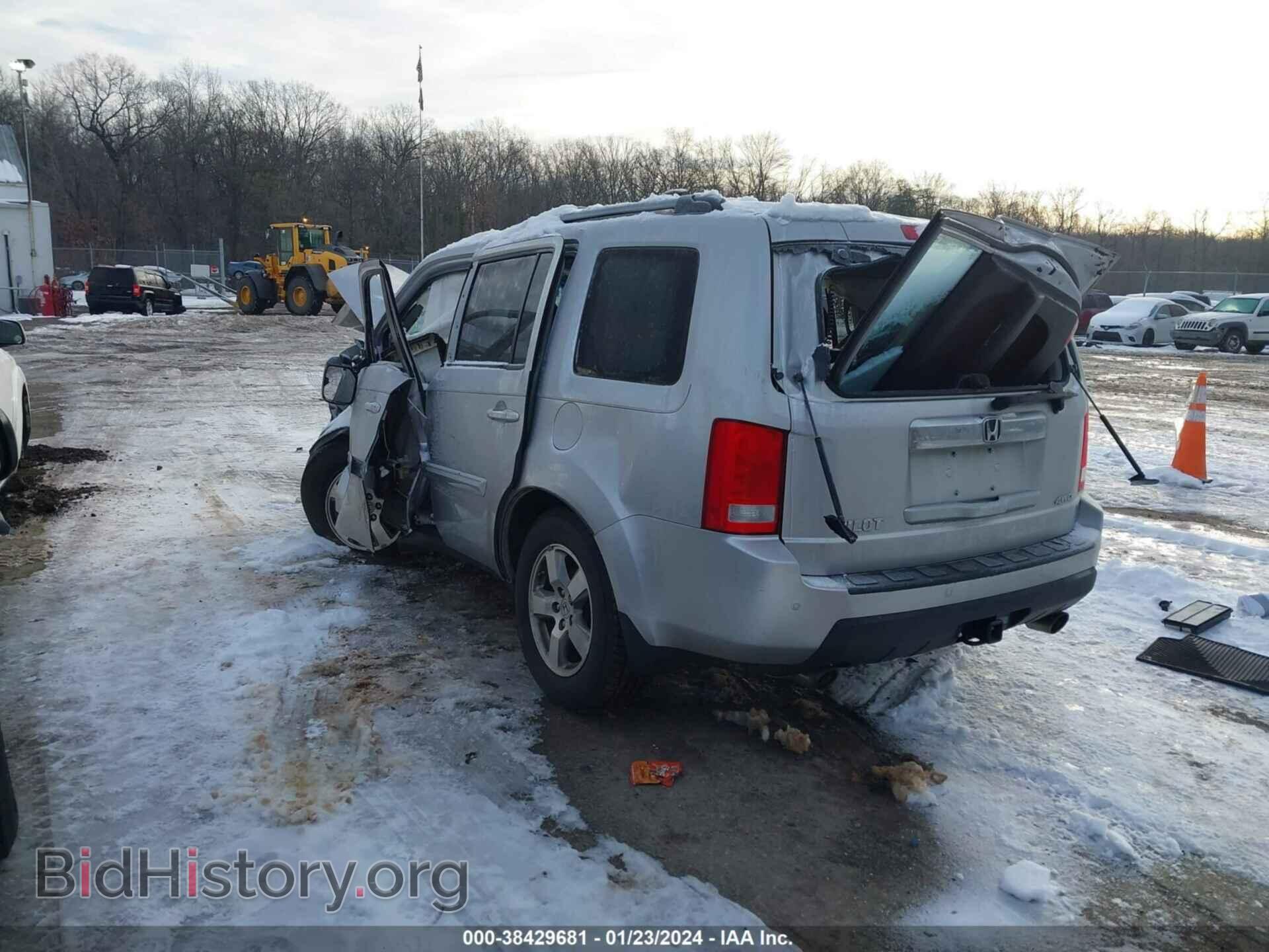 2011 HONDA PILOT - VIN: 5FNYF4H48BB089014 - Фото 3