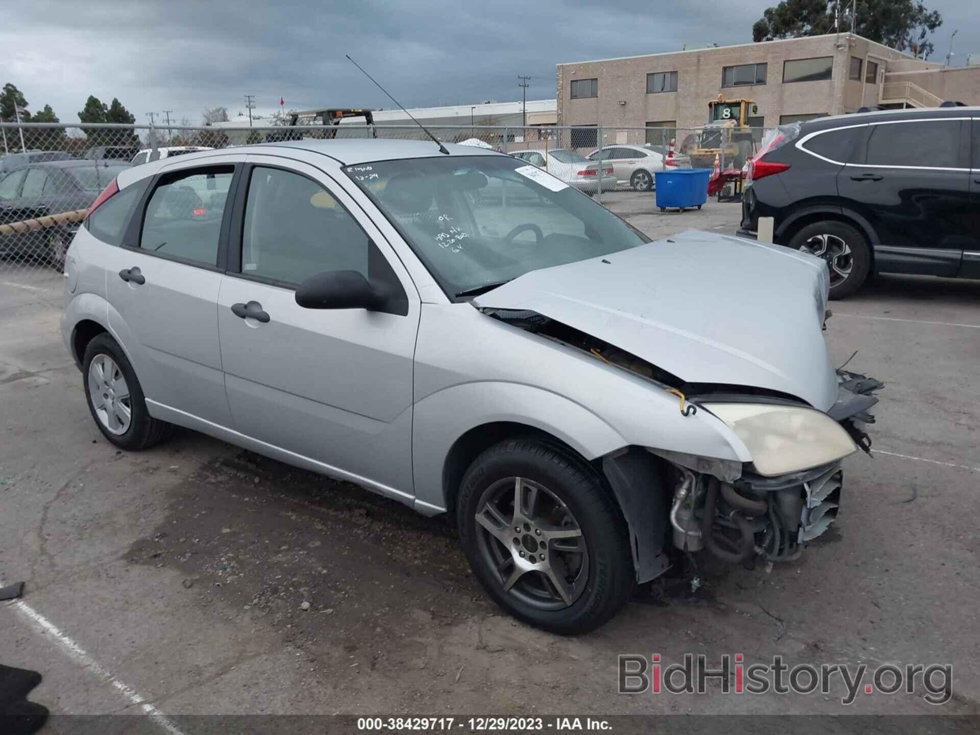 Photo 1FAHP37N76W238652 - FORD FOCUS 2006