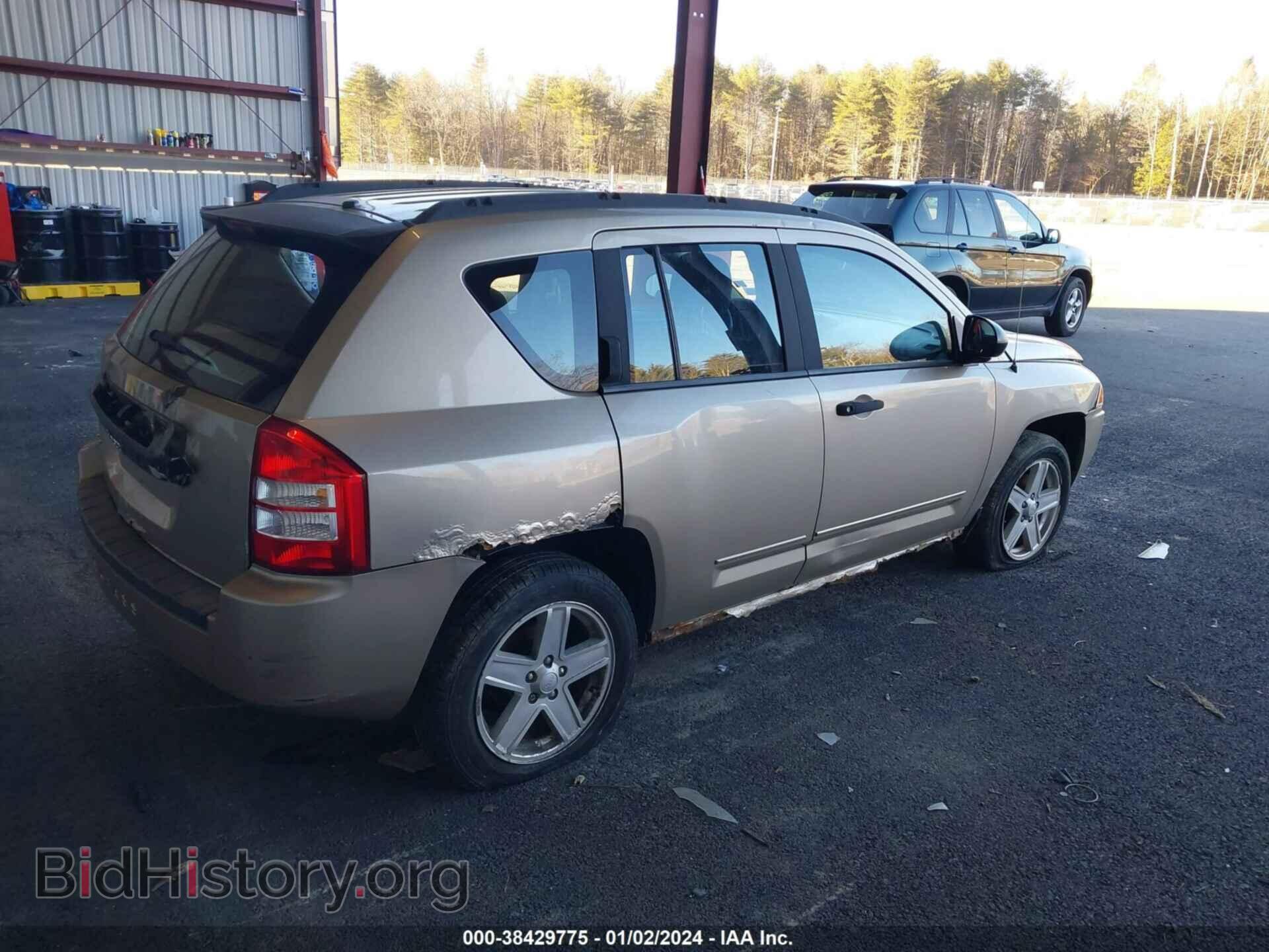 2010 JEEP COMPASS - VIN: 1J4NF4FB1AD524430 - Фото 4