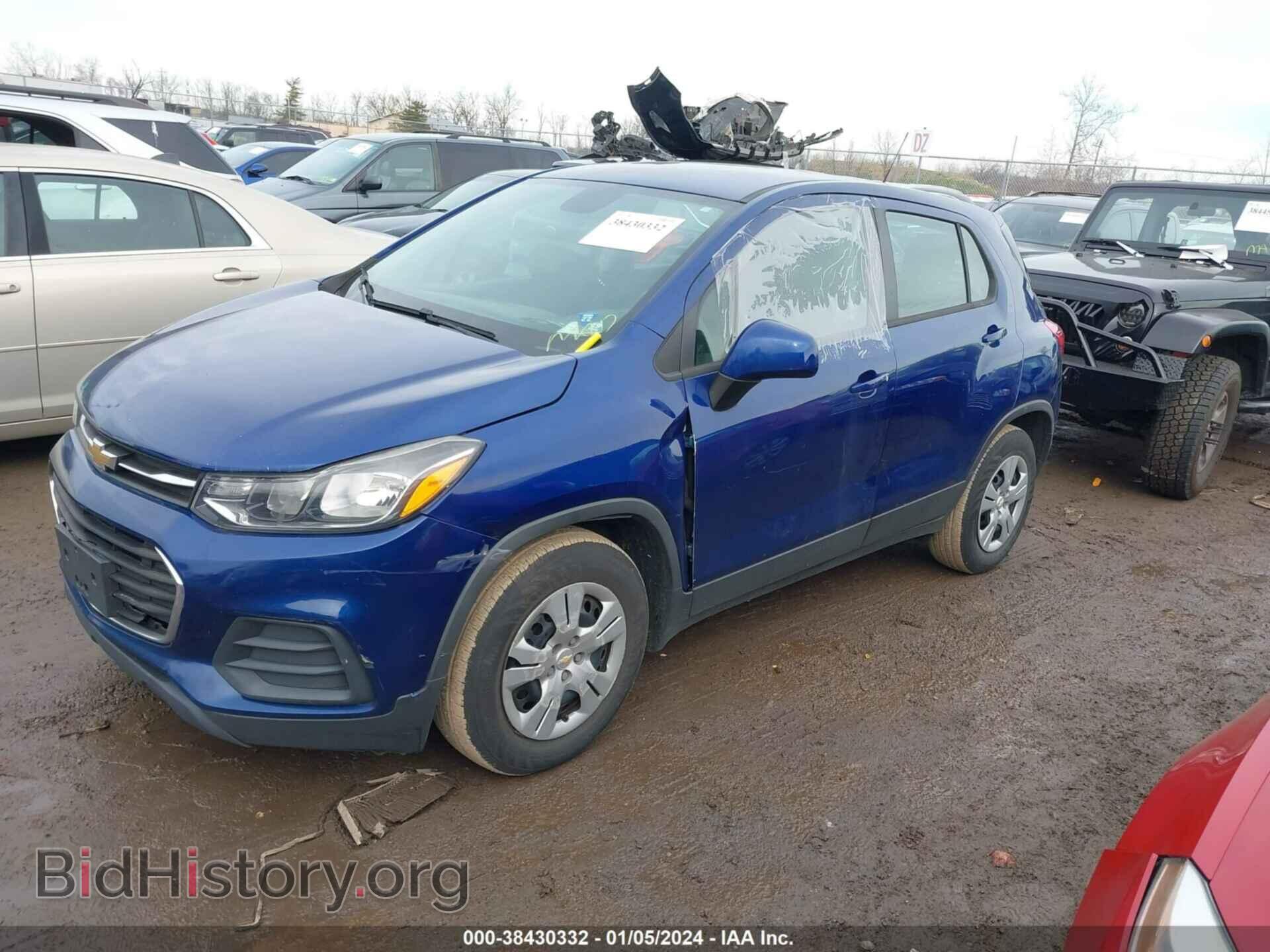 2017 CHEVROLET TRAX - VIN: 3GNCJKSB3HL218007 - Фото 2