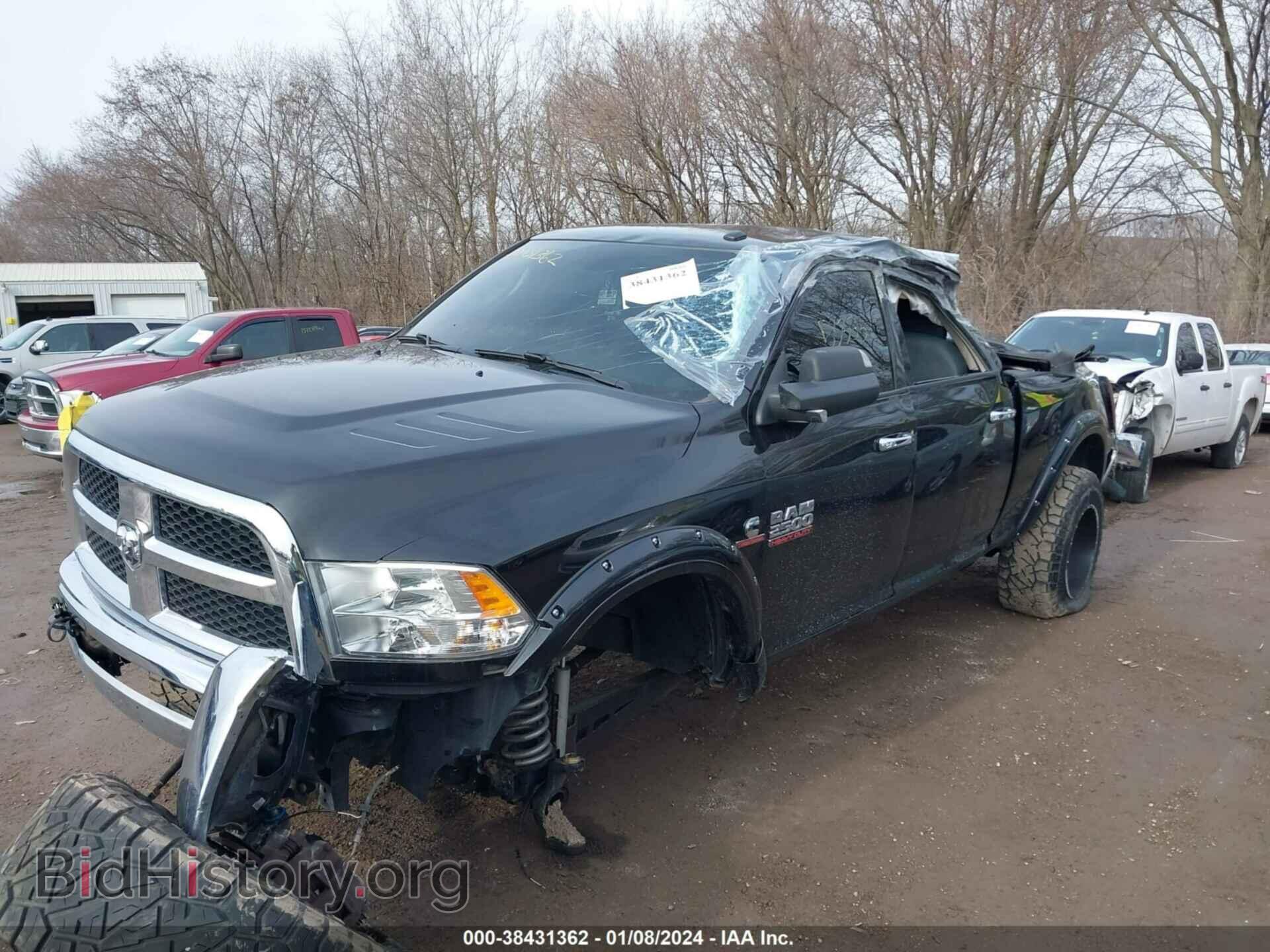 2018 RAM 2500 - VIN: 3C6UR5DLXJG411645 - Фото 2
