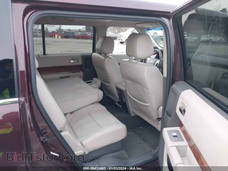 2011 Ford FLEX (VIN 2FMGK5DC4BBD07100) — фото 8 из 11