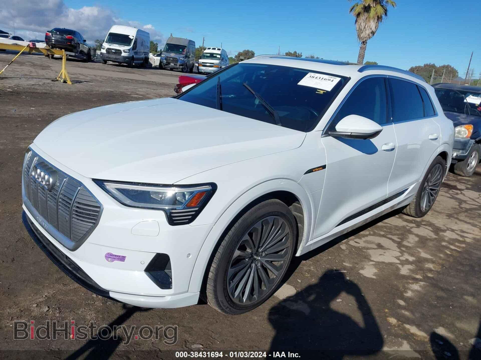 2019 AUDI E-TRON - VIN: WA1VAAGE8KB009184 - Фото 2