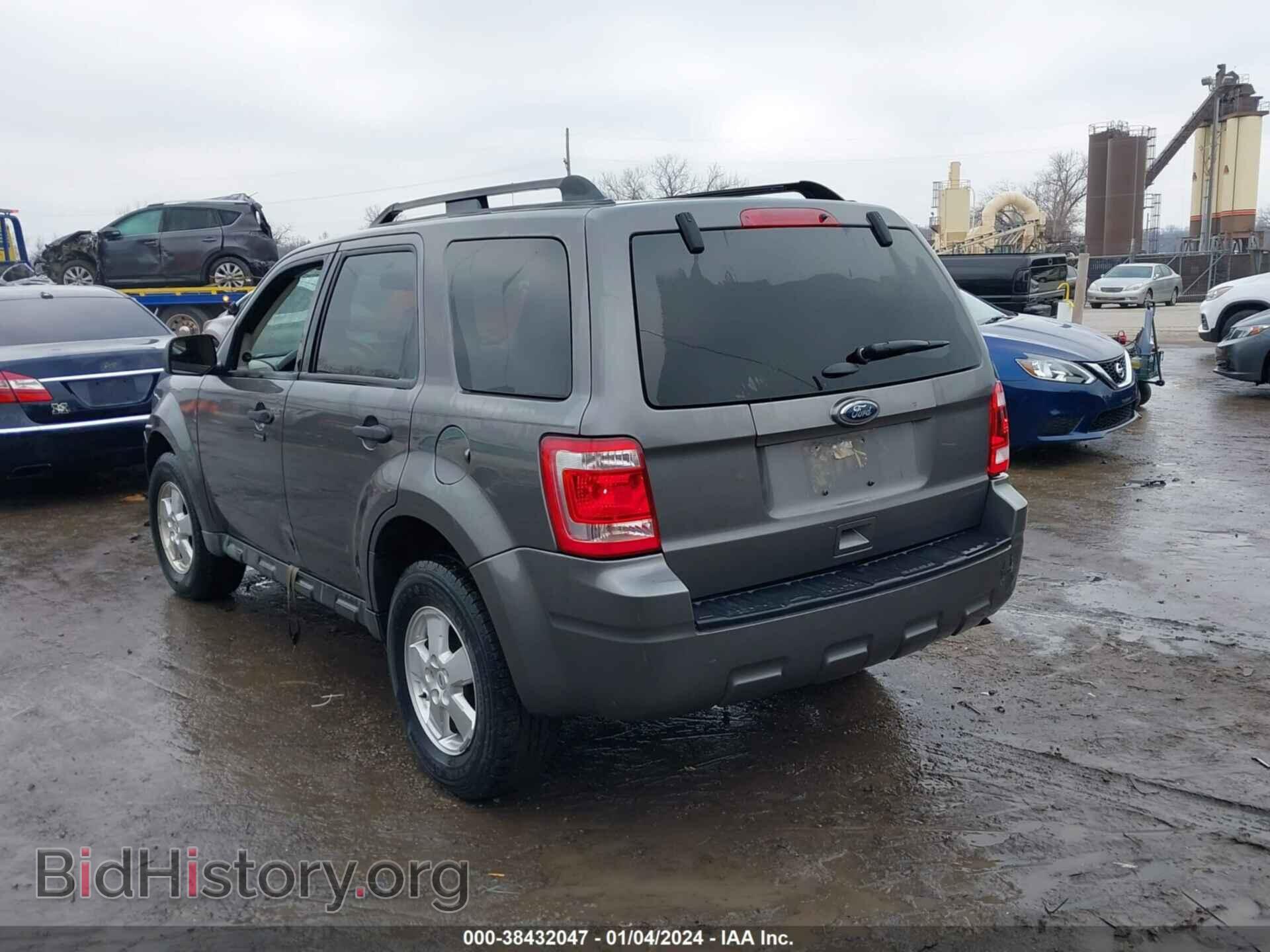 2011 FORD ESCAPE - VIN: 1FMCU0D77BKC52498 - Photo 3