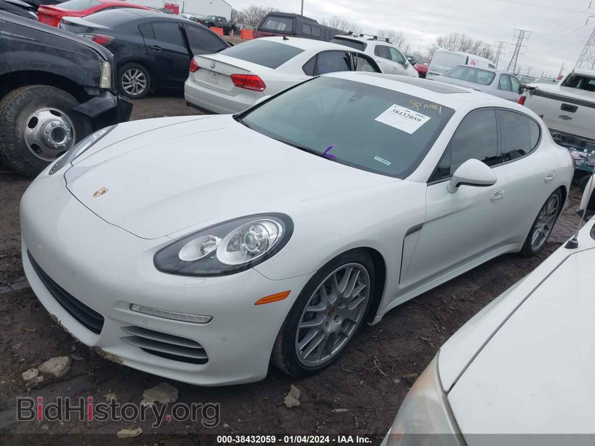2015 PORSCHE PANAMERA - VIN: WP0AA2A70FL007465 - Фото 2