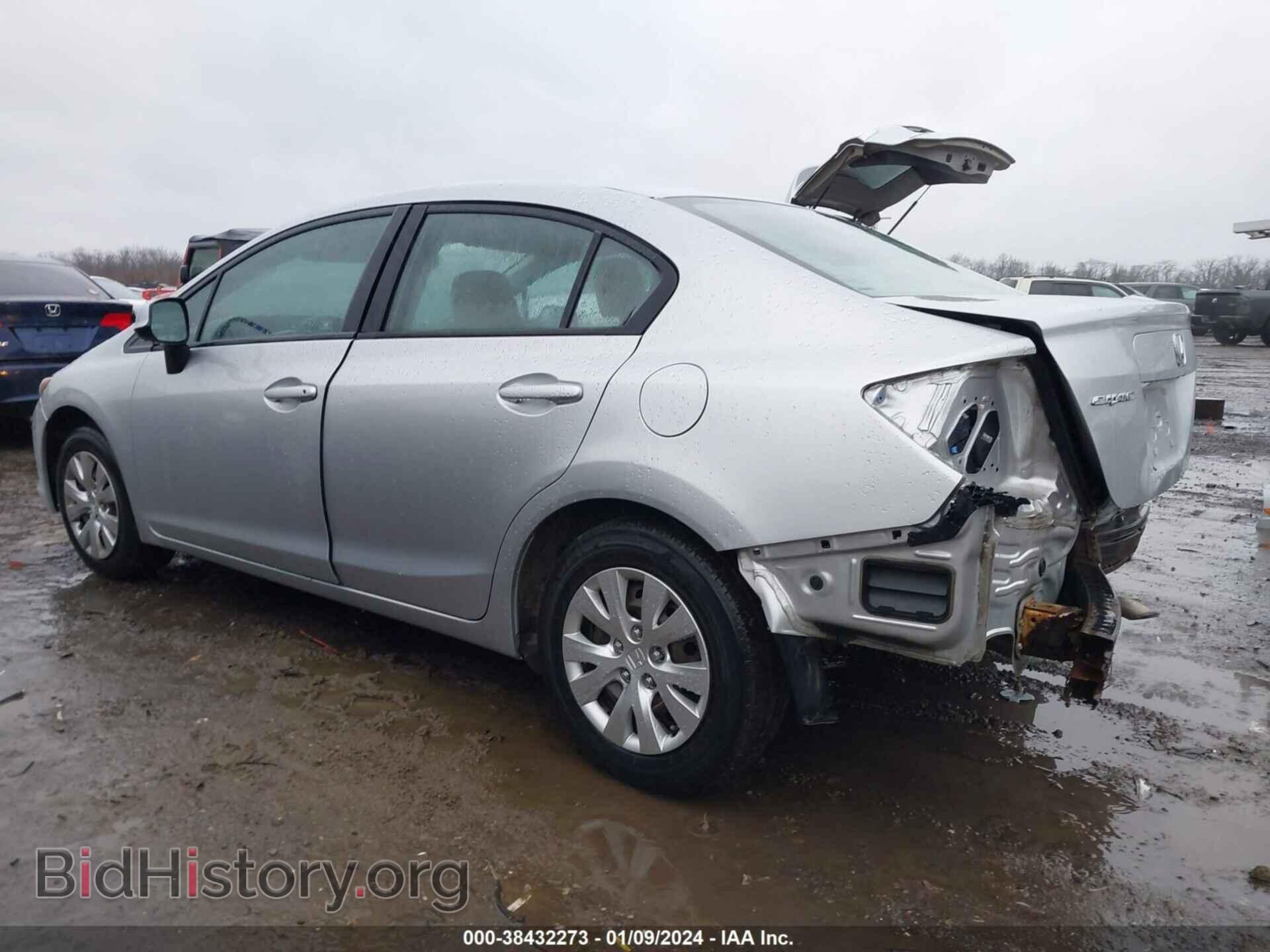 2012 HONDA CIVIC - VIN: 19XFB2F56CE351154 - Фото 3