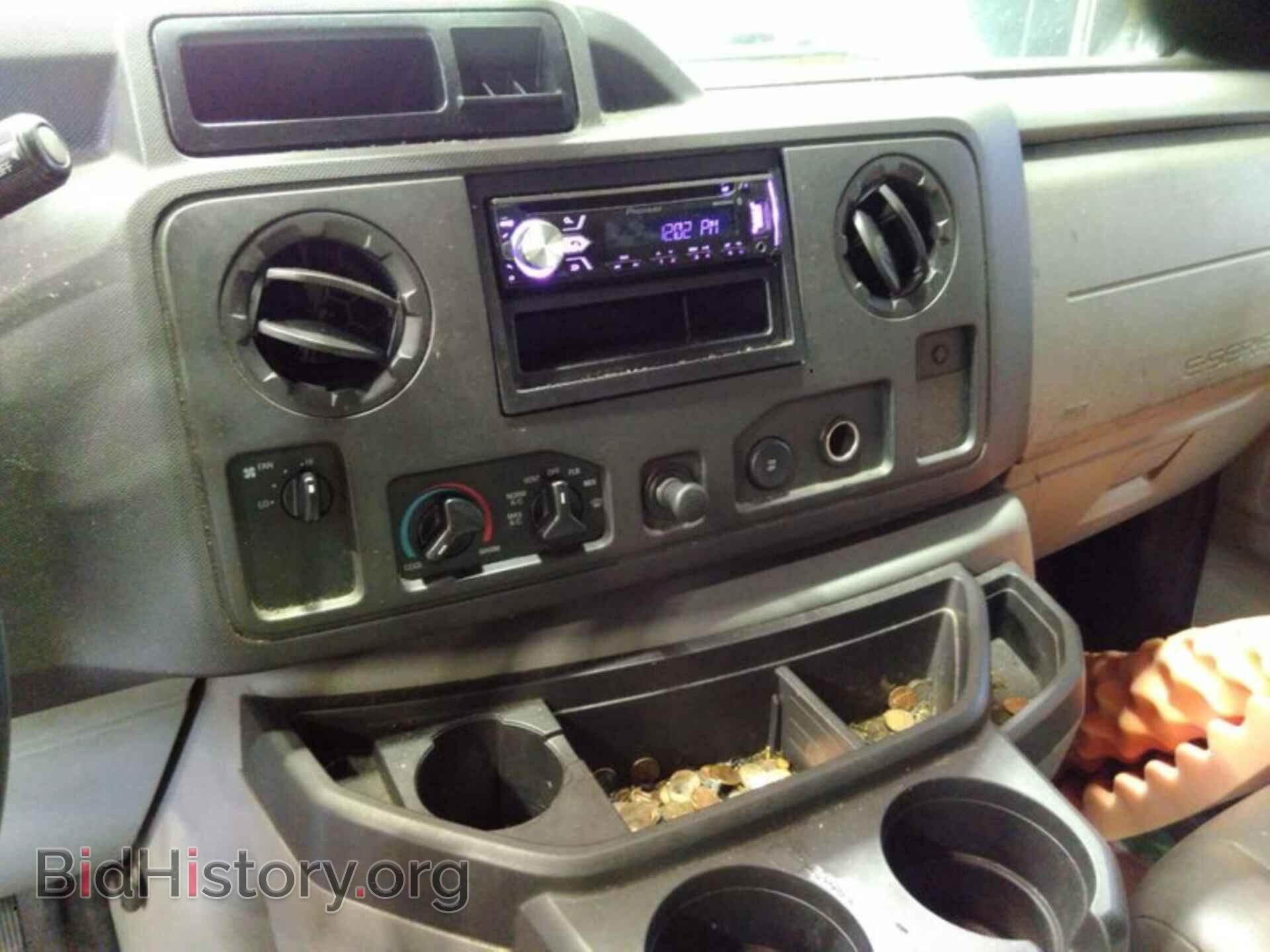 2011 FORD E-150 - VIN: 1FTNE1EW3BDA43978 - Фото 2