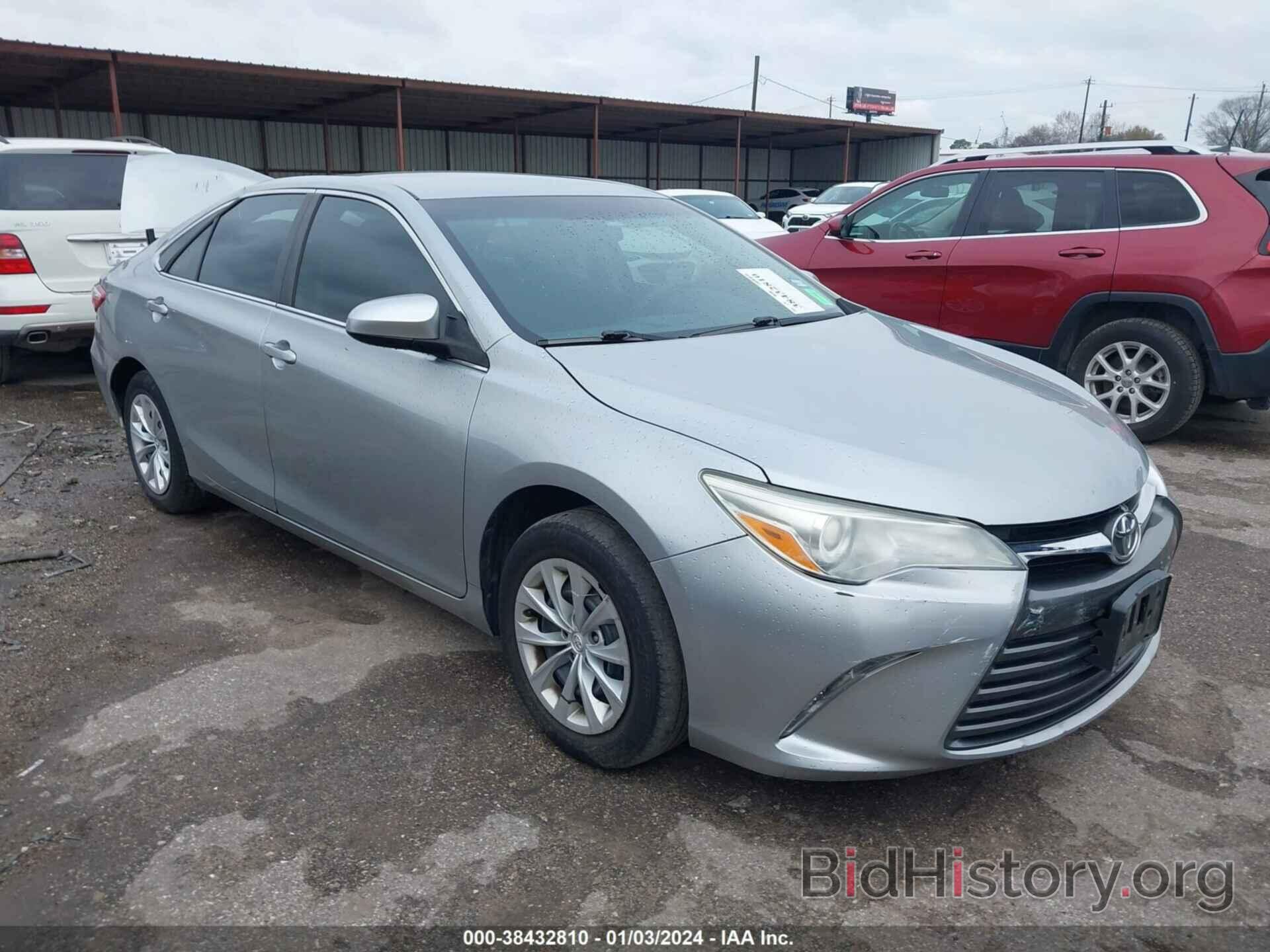 Photo 4T4BF1FK4FR473621 - TOYOTA CAMRY 2015