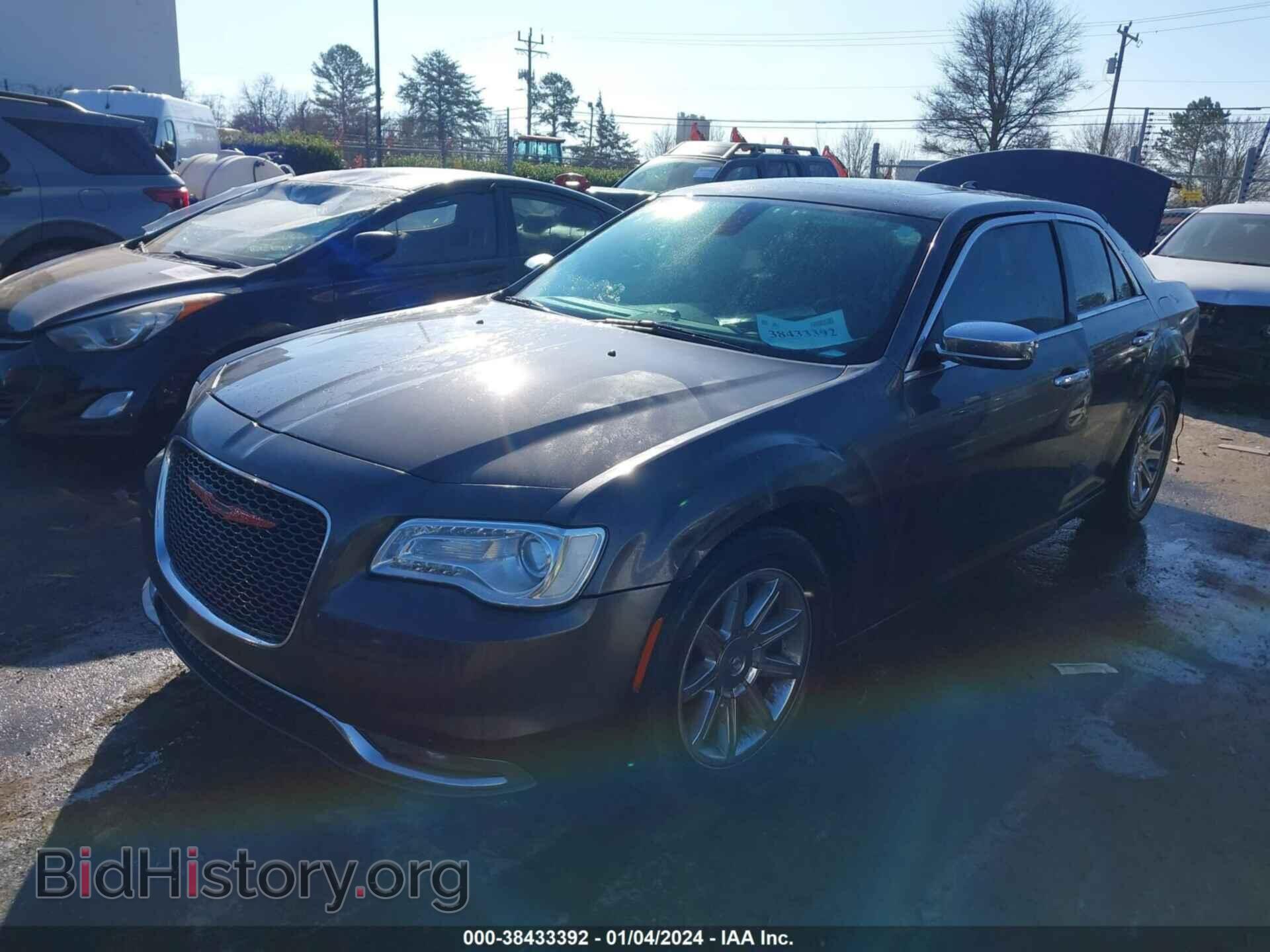 2016 CHRYSLER 300 - VIN: 2C3CCAEG7GH111252 - Фото 2