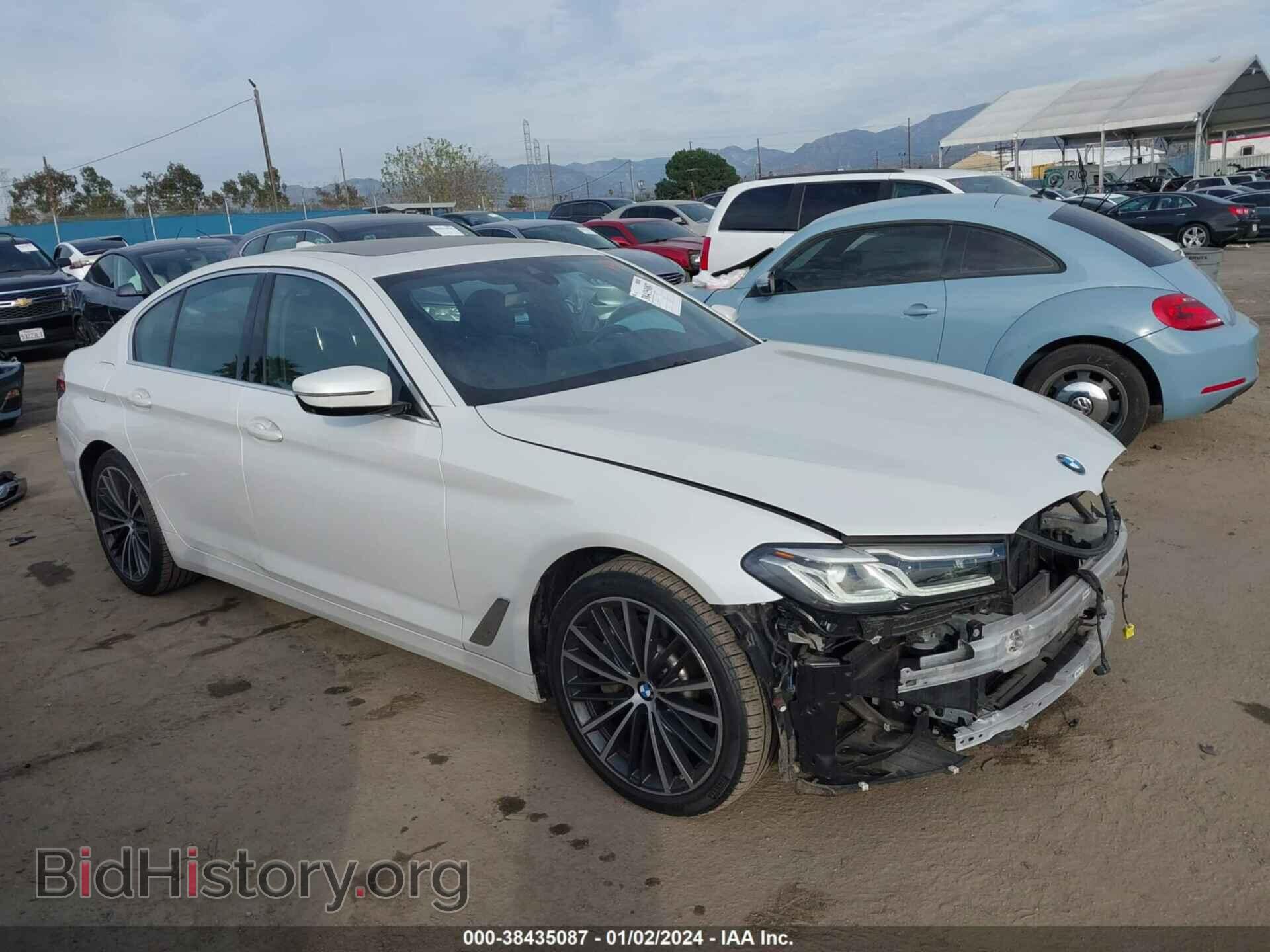 Фотография WBA13AG03MCF82185 - BMW 530E 2021