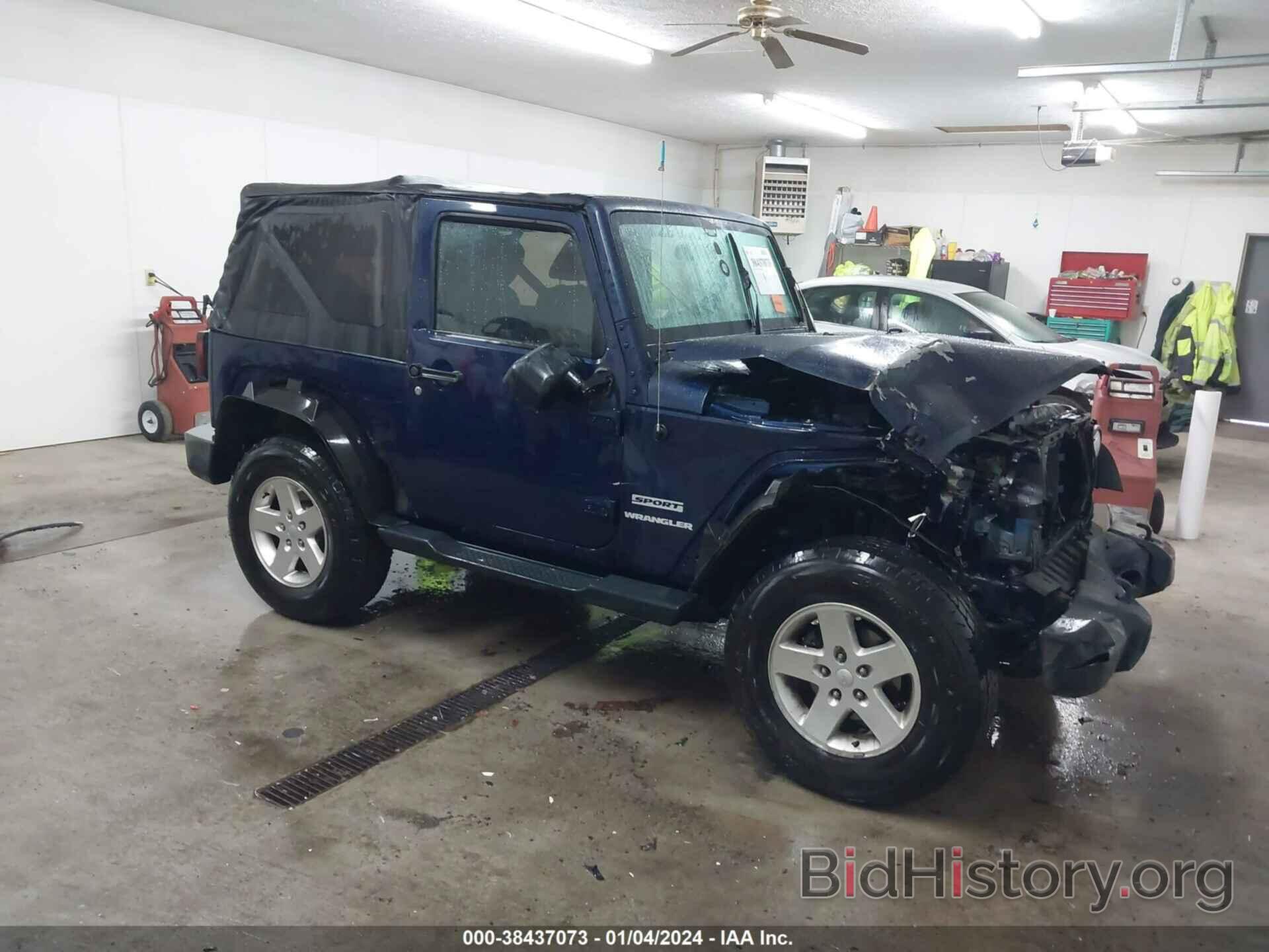 Photo 1C4AJWAG1DL516033 - JEEP WRANGLER 2013