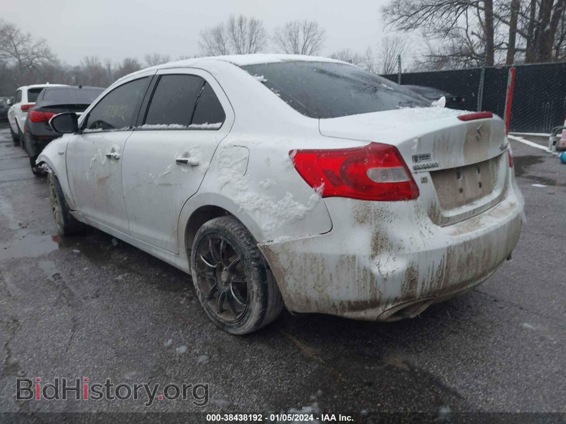 2011 SUZUKI KIZASHI - VIN: JS2RE9A19B6110037 - Фото 3
