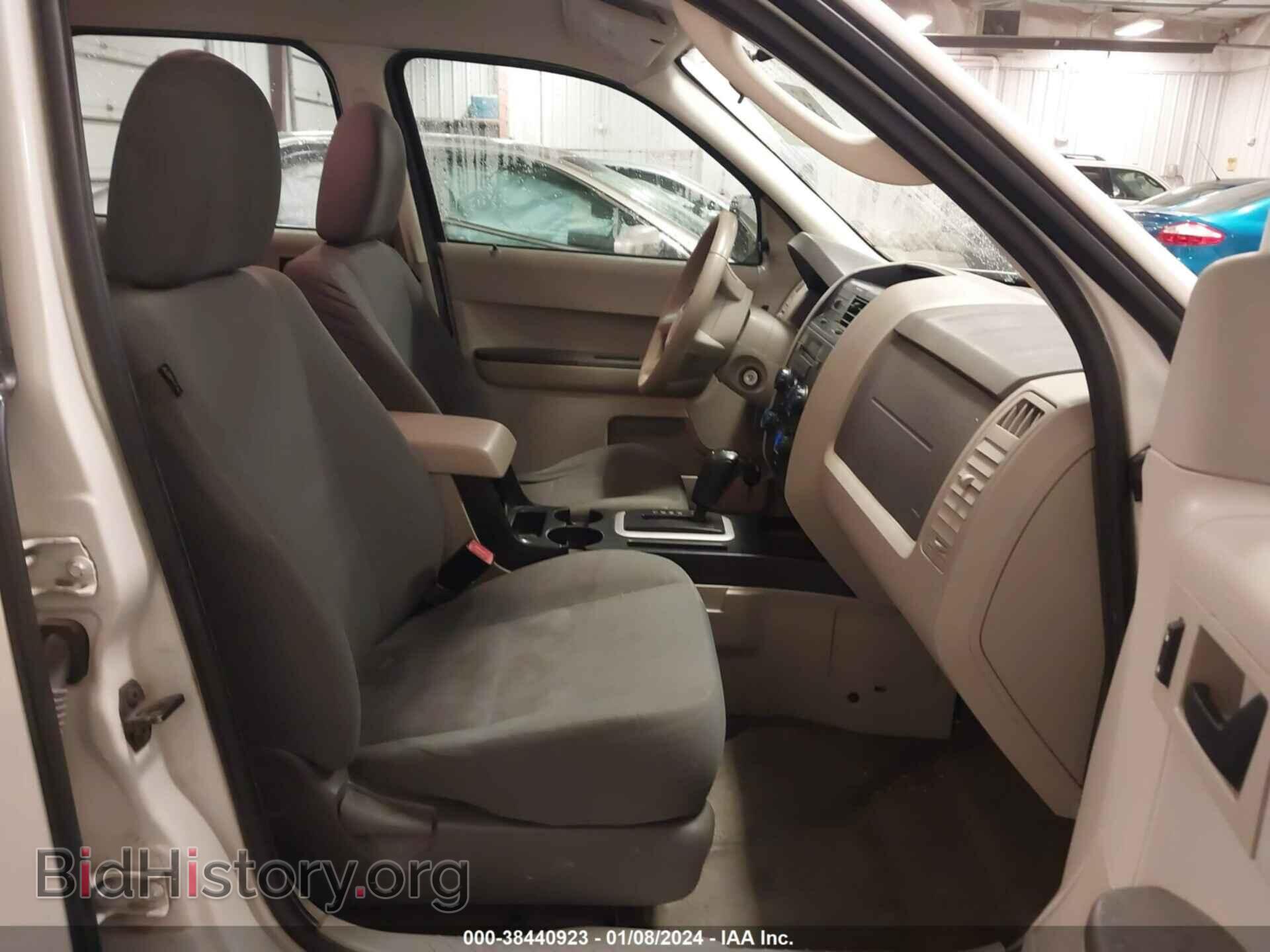 2011 FORD ESCAPE - VIN: 1FMCU9C76BKA83015 - Фото 5