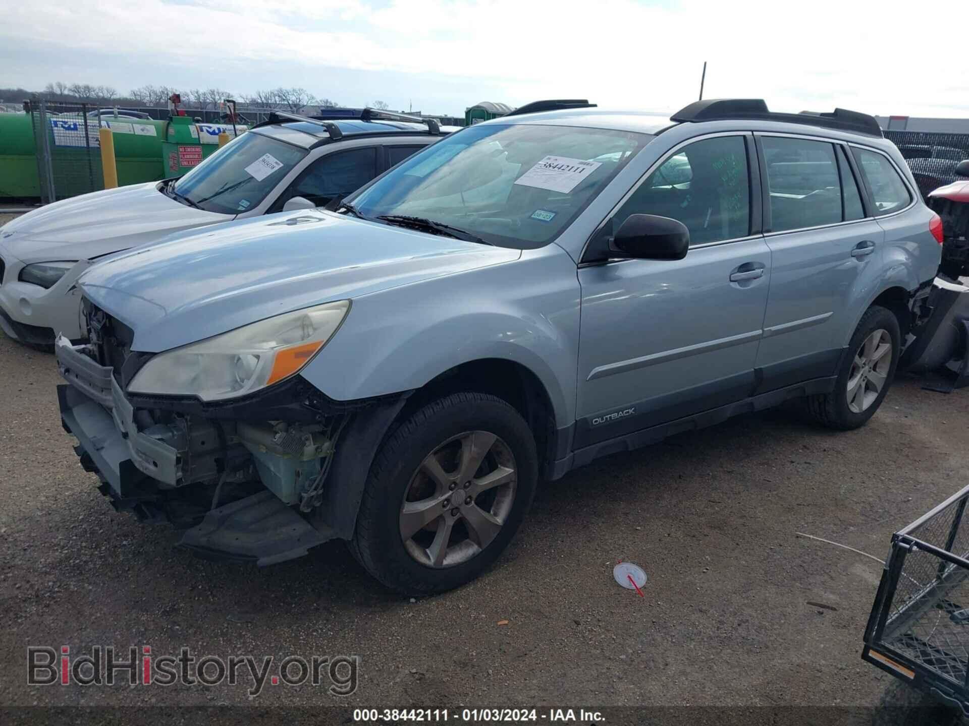 2014 SUBARU OUTBACK - VIN: 4S4BRBAC7E3323076 - Photo 2