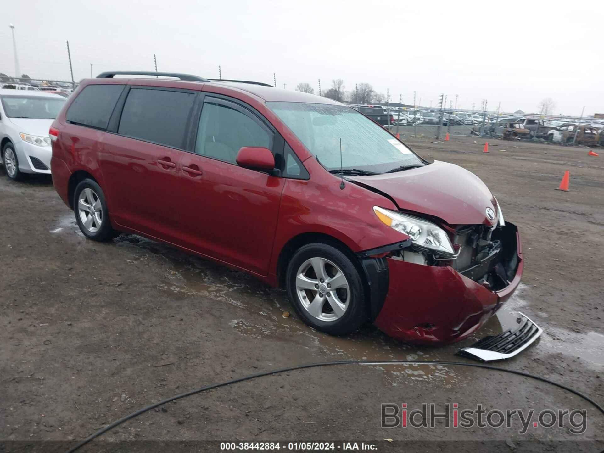 Фотография 5TDKK3DC4ES406442 - TOYOTA SIENNA 2014