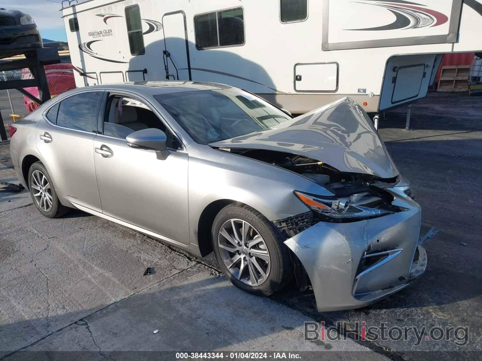 Photo JTHBW1GG4G2115200 - LEXUS ES 300H 2016