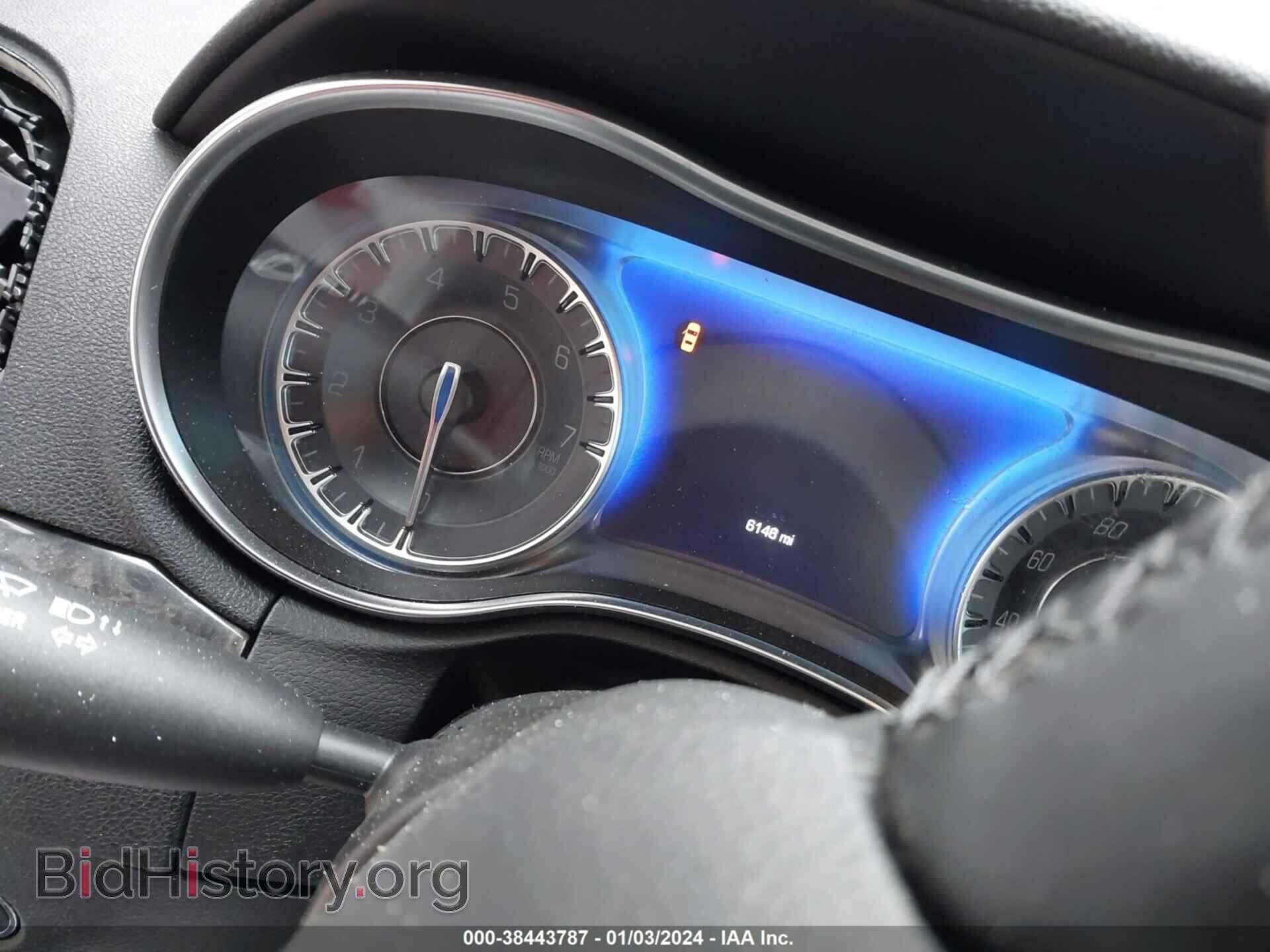 2023 CHRYSLER 300 - VIN: 2C3CCASG8PH548987 - Фото 7