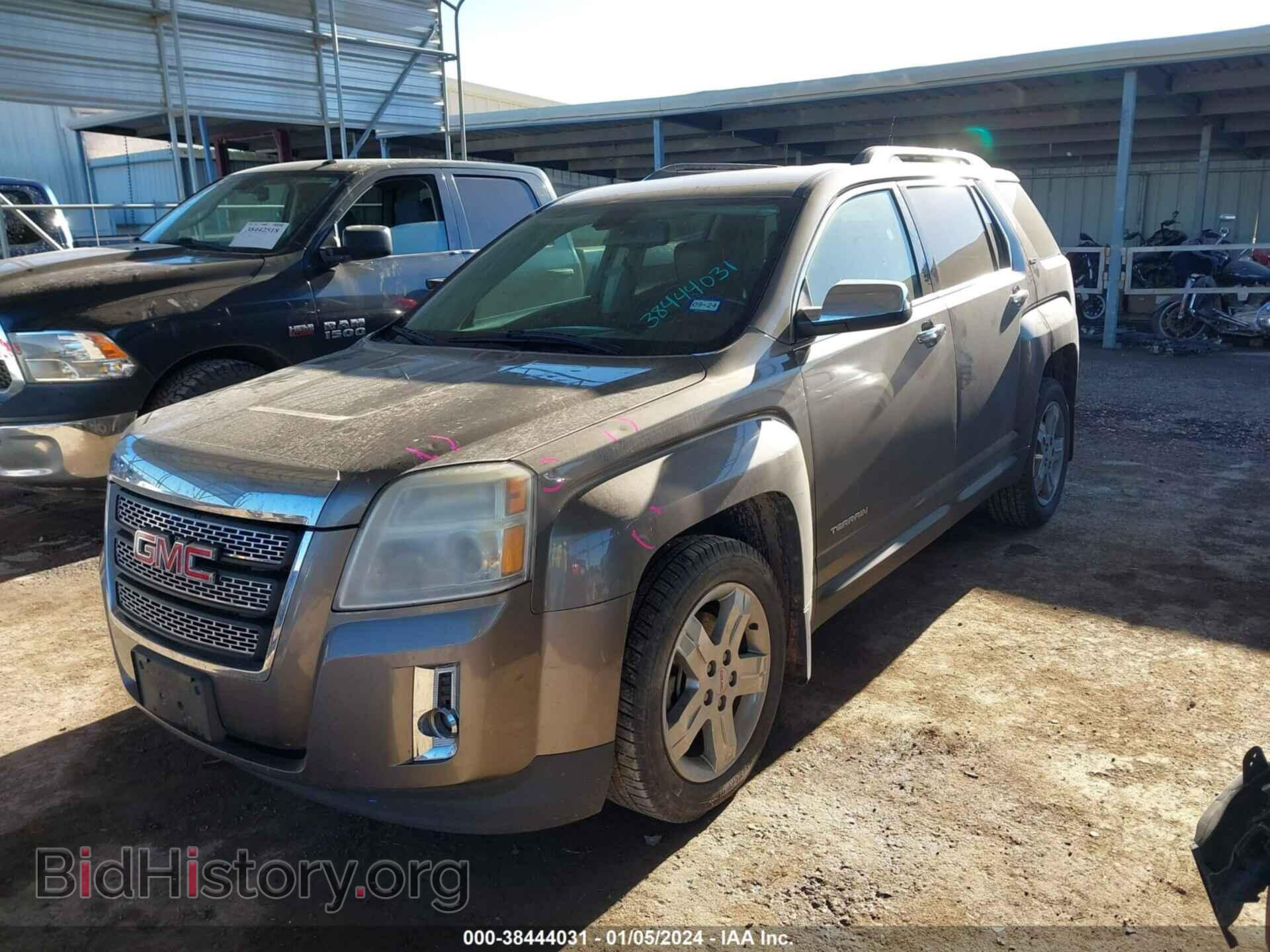 2011 GMC TERRAIN - VIN: 2CTALWEC7B6464080 - Photo 2