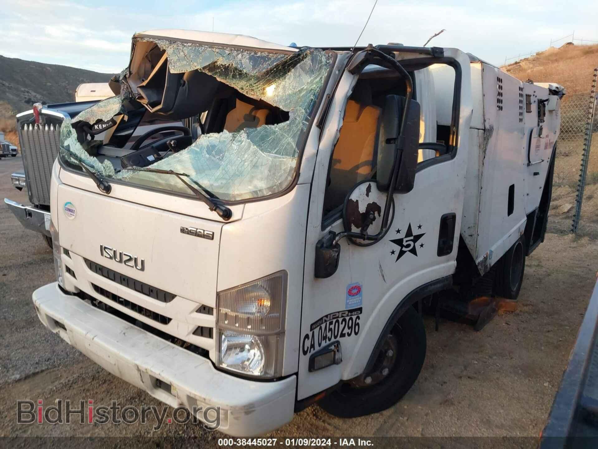 2018 ISUZU NPR HD - VIN: 54DC4W1B8JS804505 - Фото 2