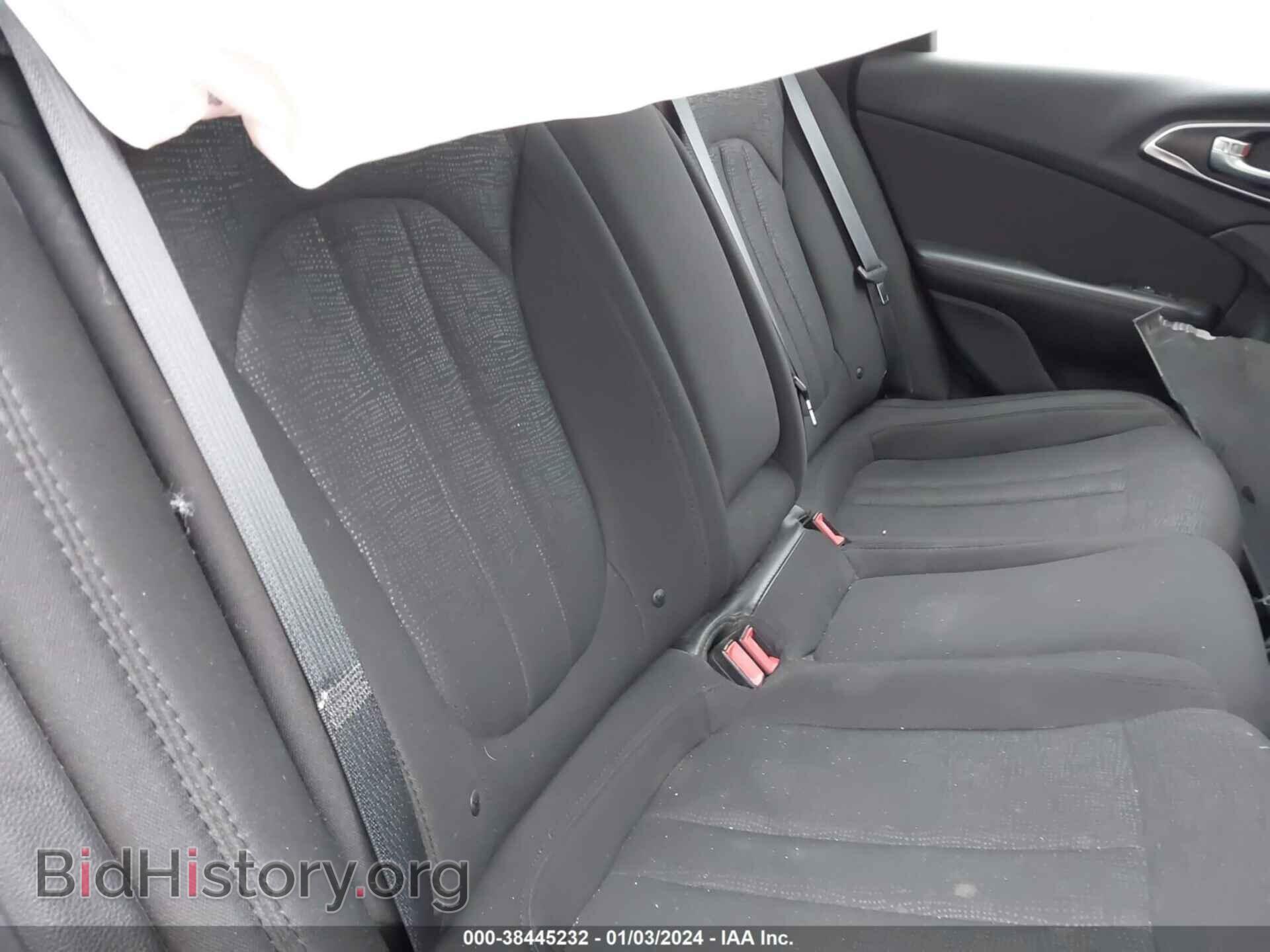 2016 CHRYSLER 200 - VIN: 1C3CCCFB5GN182939 - Фото 8