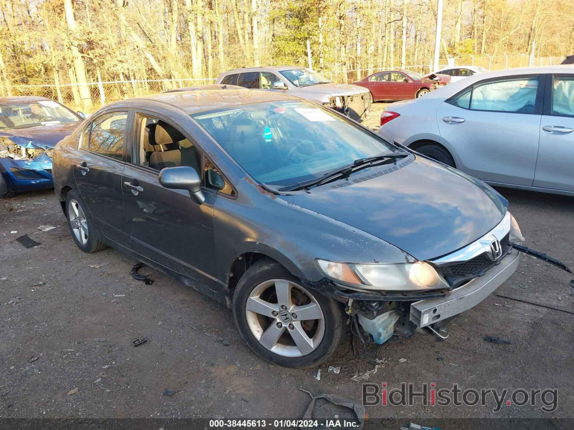 Photo 2HGFA1F65AH313570 - HONDA CIVIC 2010