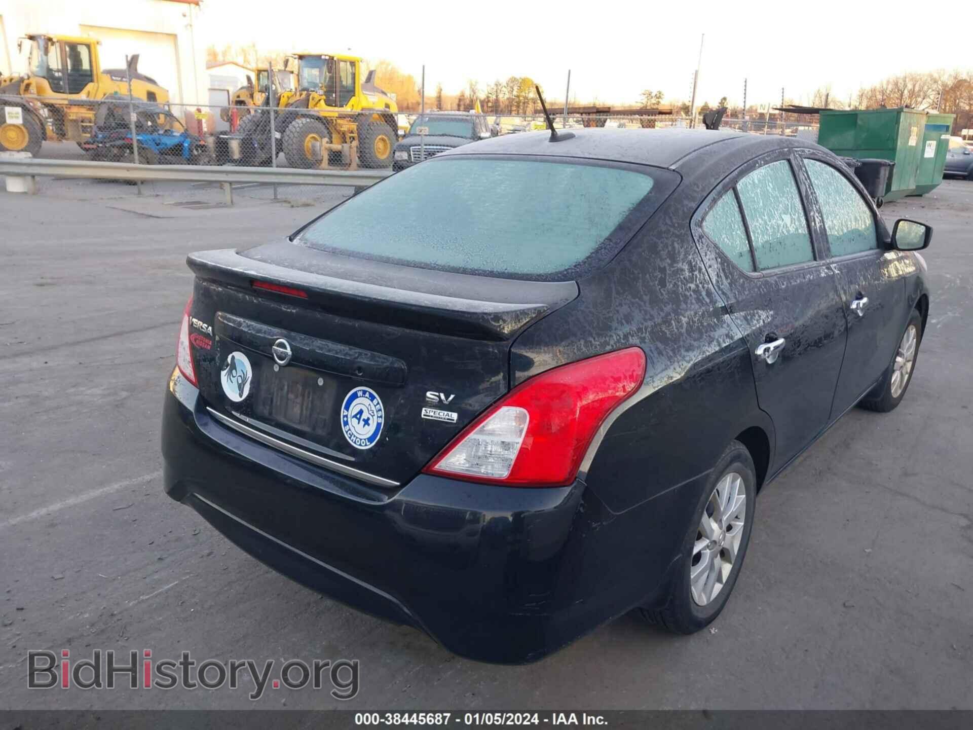 2017 NISSAN VERSA - VIN: 3N1CN7AP3HL856476 - Photo 4