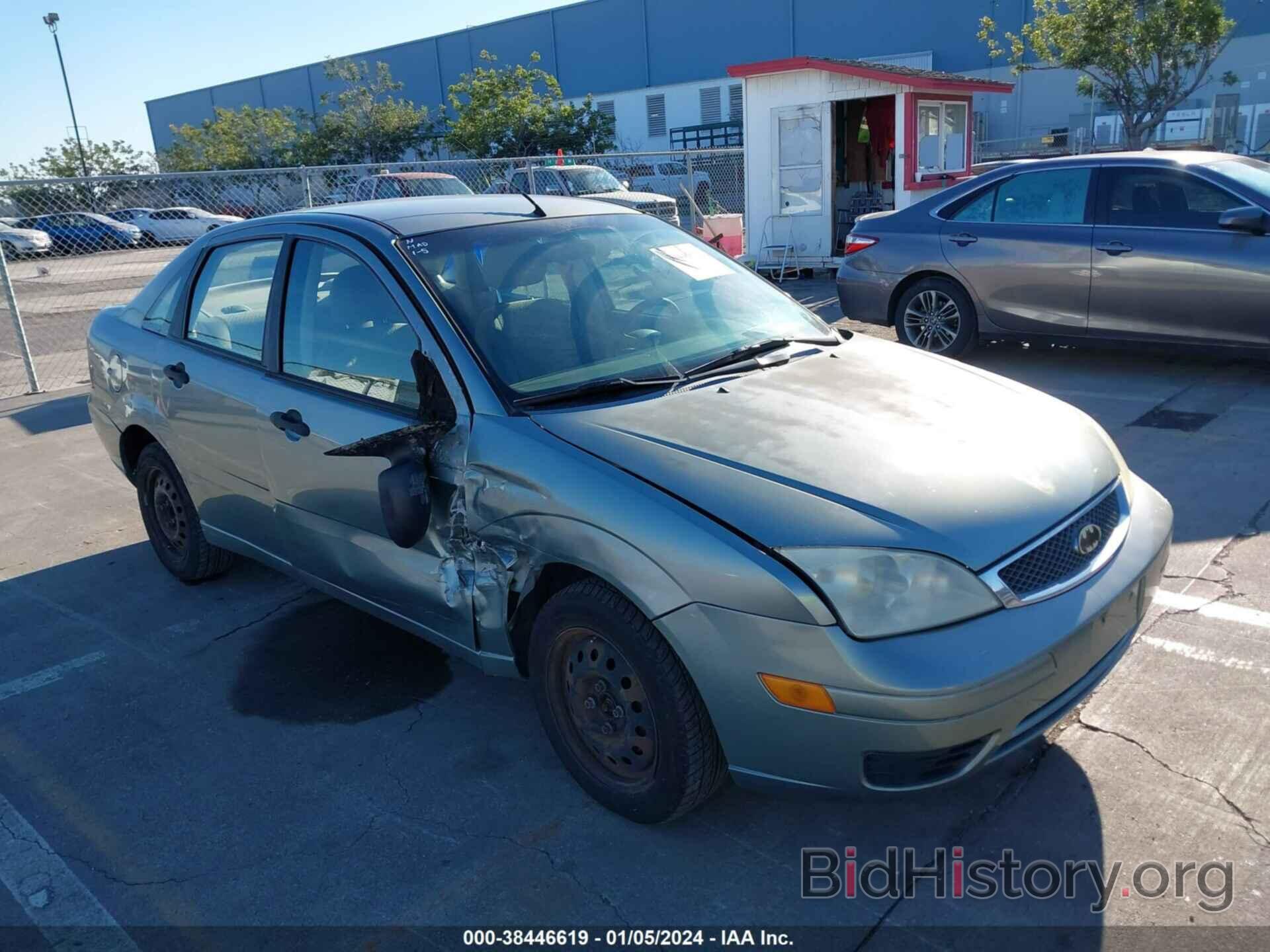 Photo 1FAHP34N26W113496 - FORD FOCUS 2006