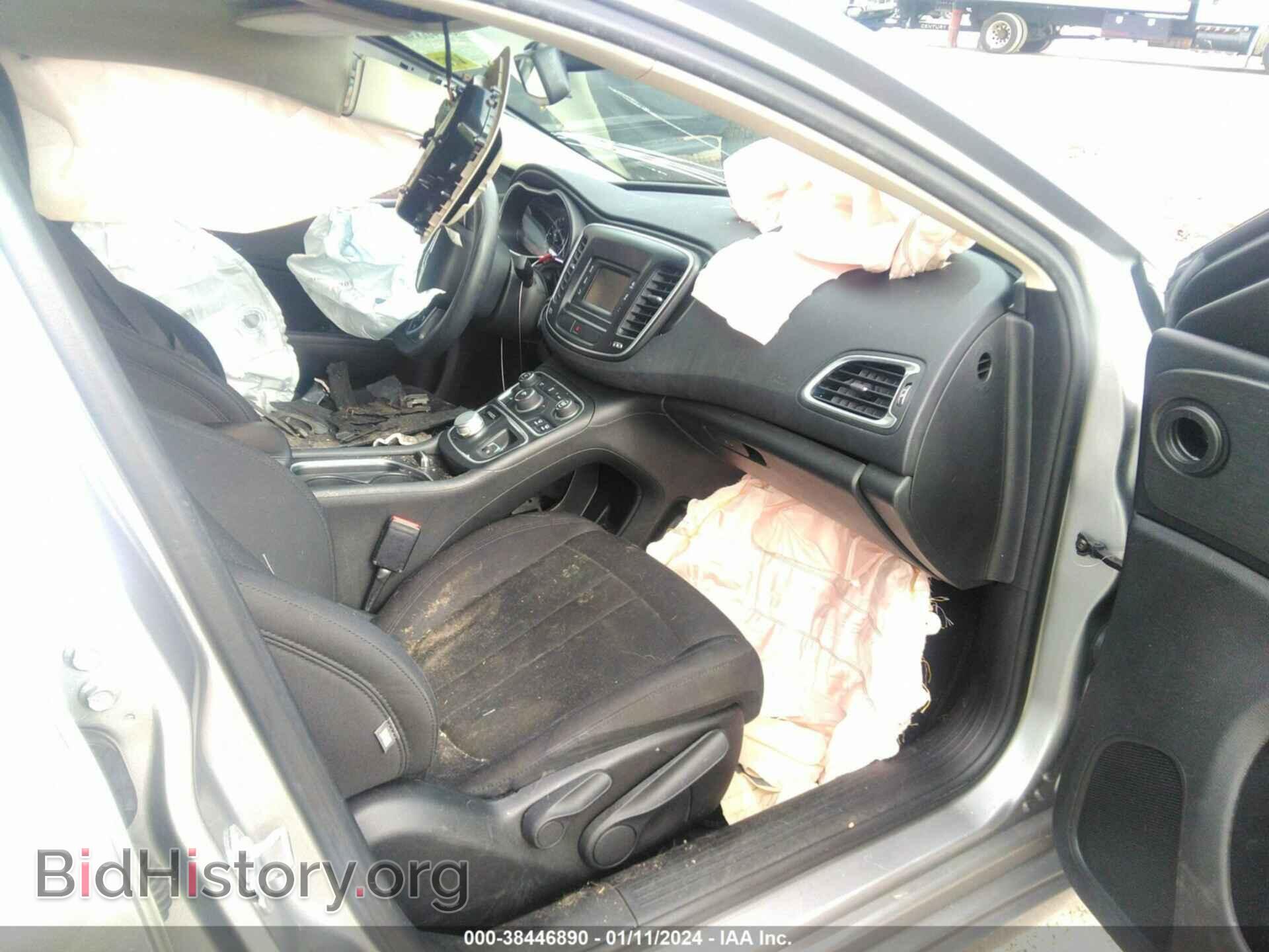 2015 CHRYSLER 200 - VIN: 1C3CCCAB2FN708143 - Photo 5