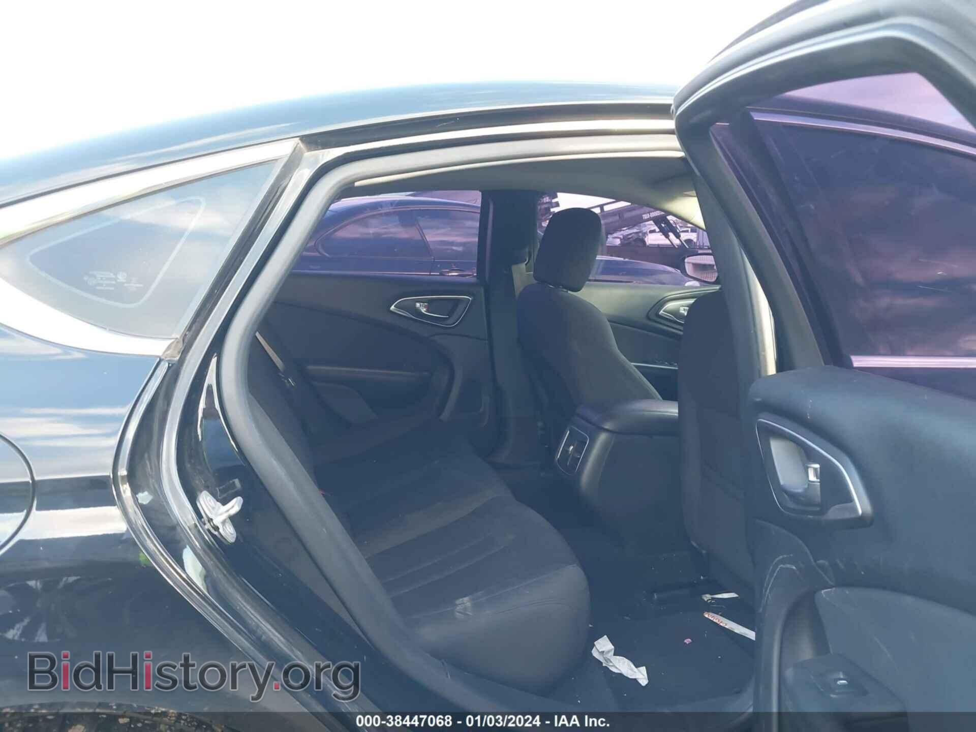 2015 CHRYSLER 200 - VIN: 1C3CCCAB3FN542277 - Фото 8