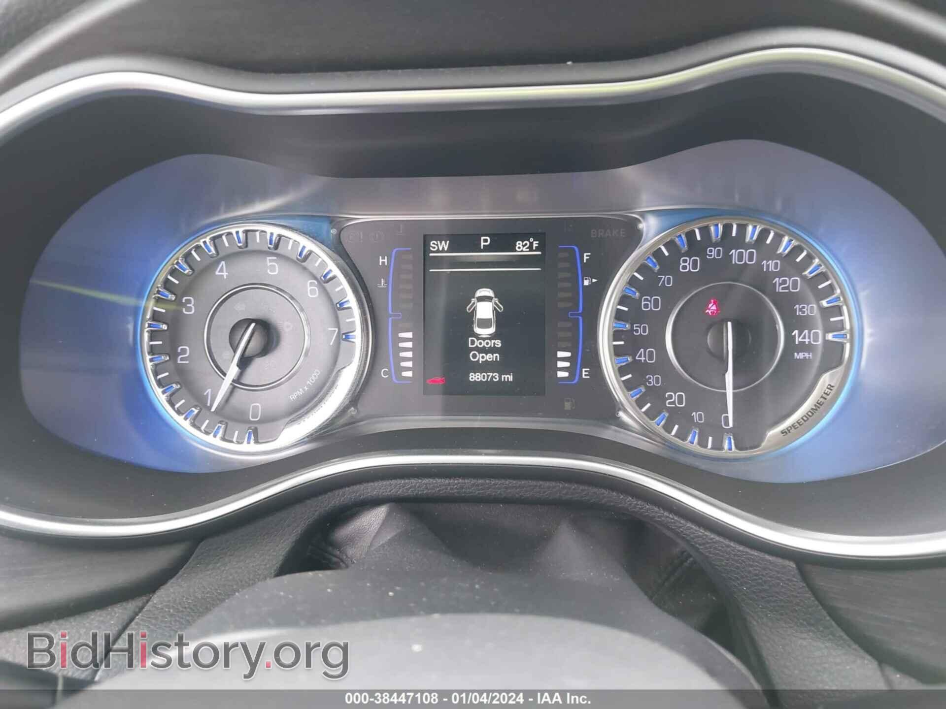 2016 CHRYSLER 200 - VIN: 1C3CCCAB5GN109691 - Фото 7