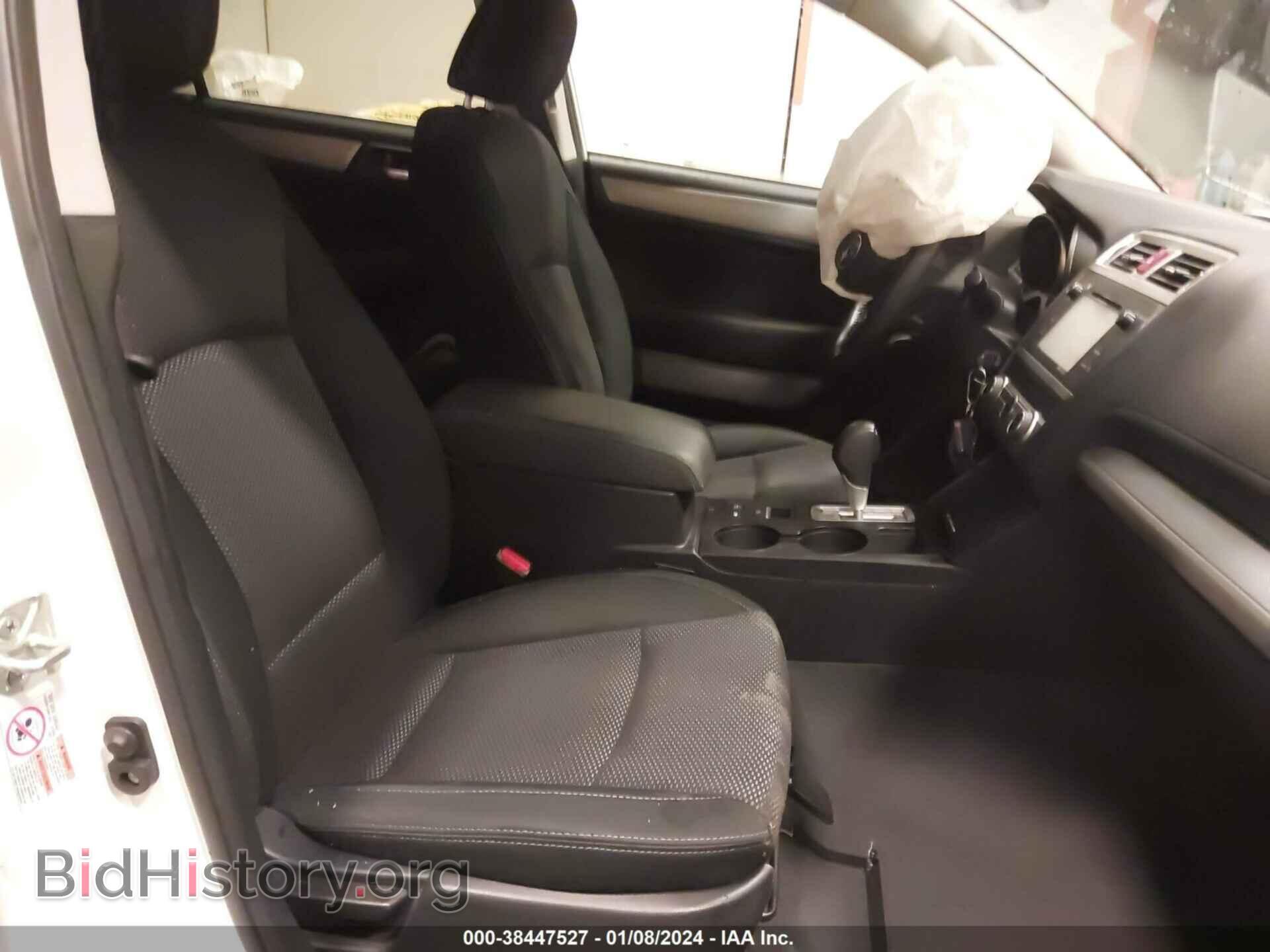 2017 SUBARU OUTBACK - VIN: 4S4BSADC5H3205574 - Фото 5