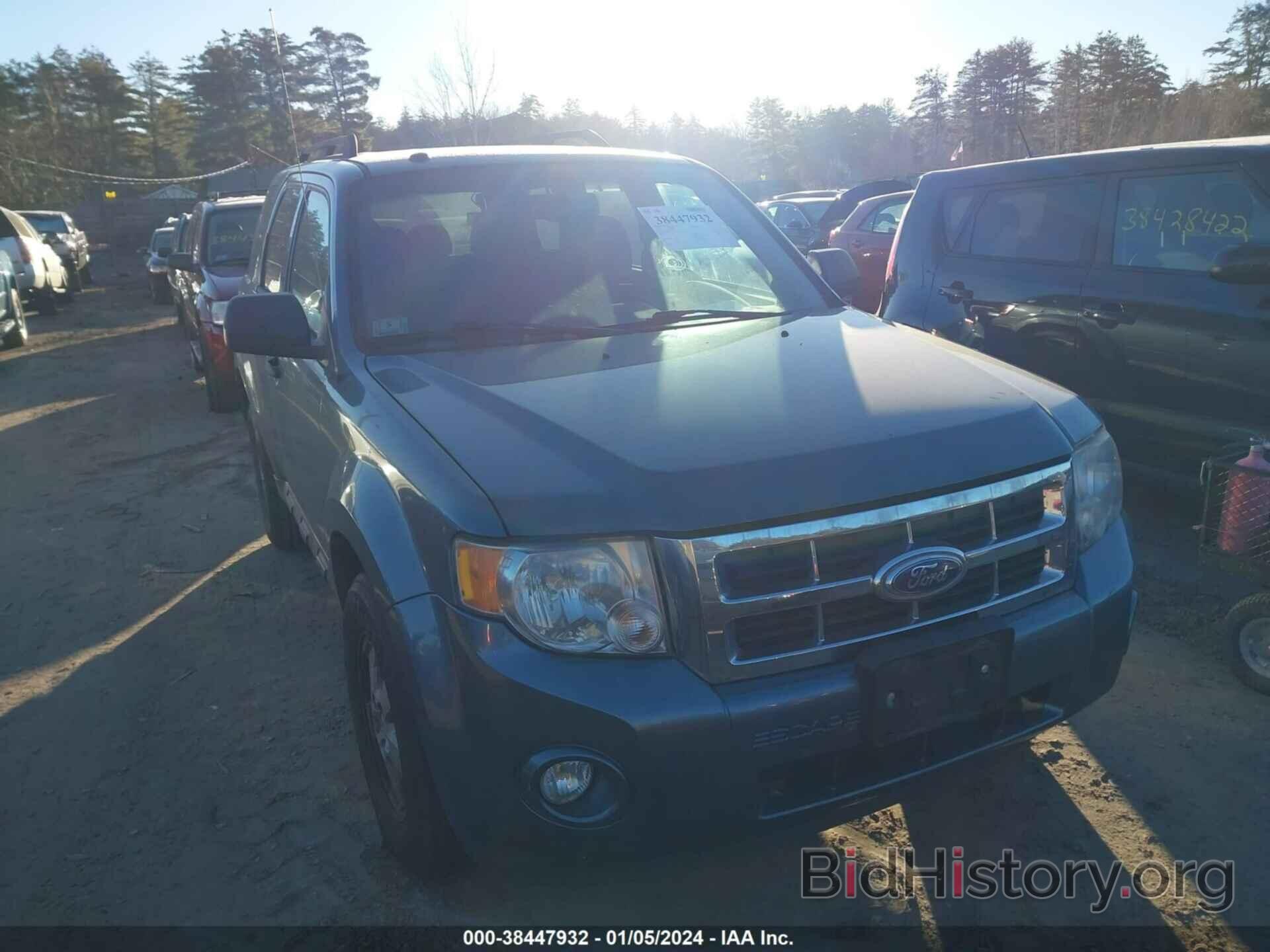 Photo 1FMCU9D74AKC44216 - FORD ESCAPE 2010