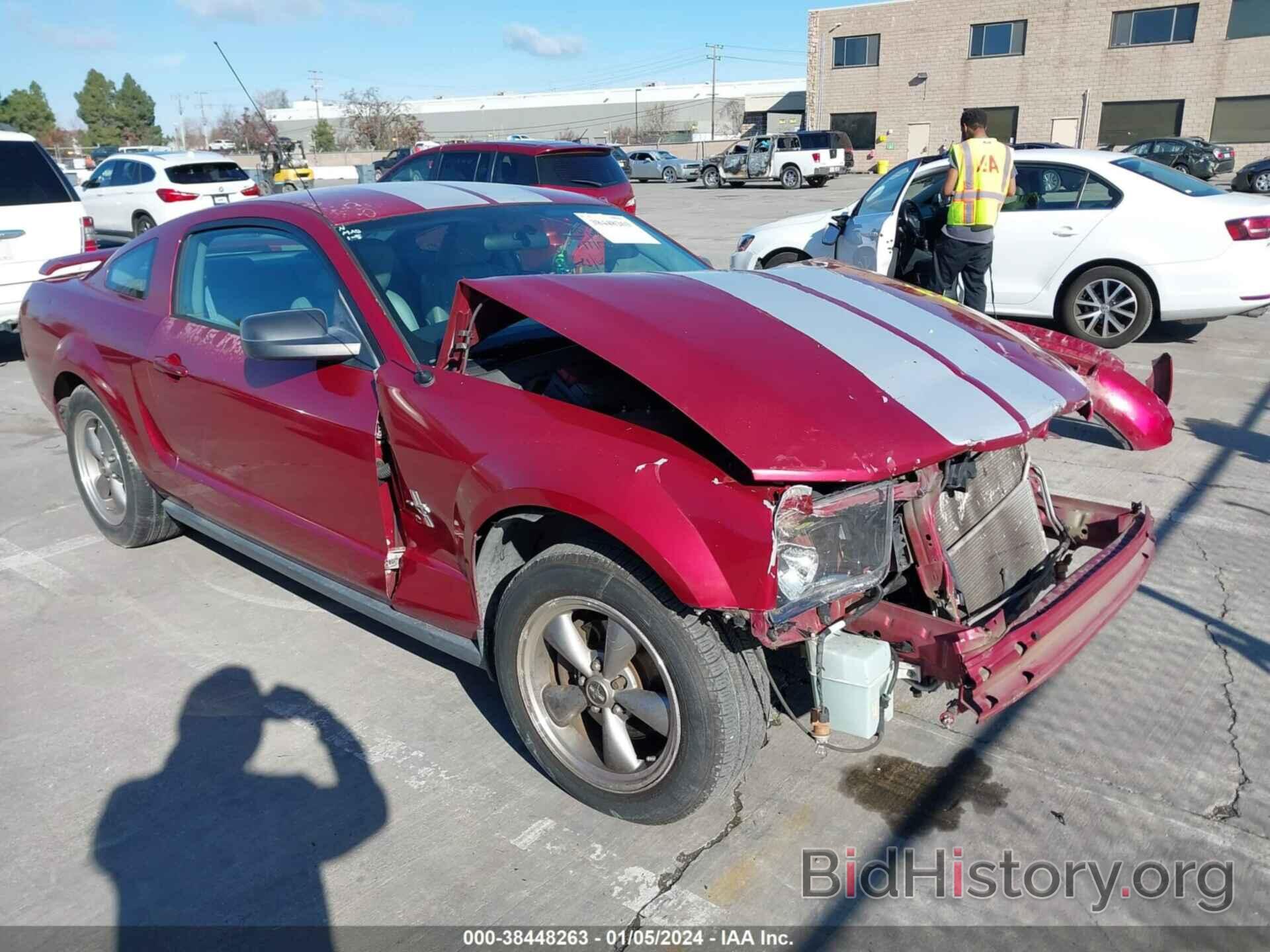 Photo 1ZVFT80N465142193 - FORD MUSTANG 2006