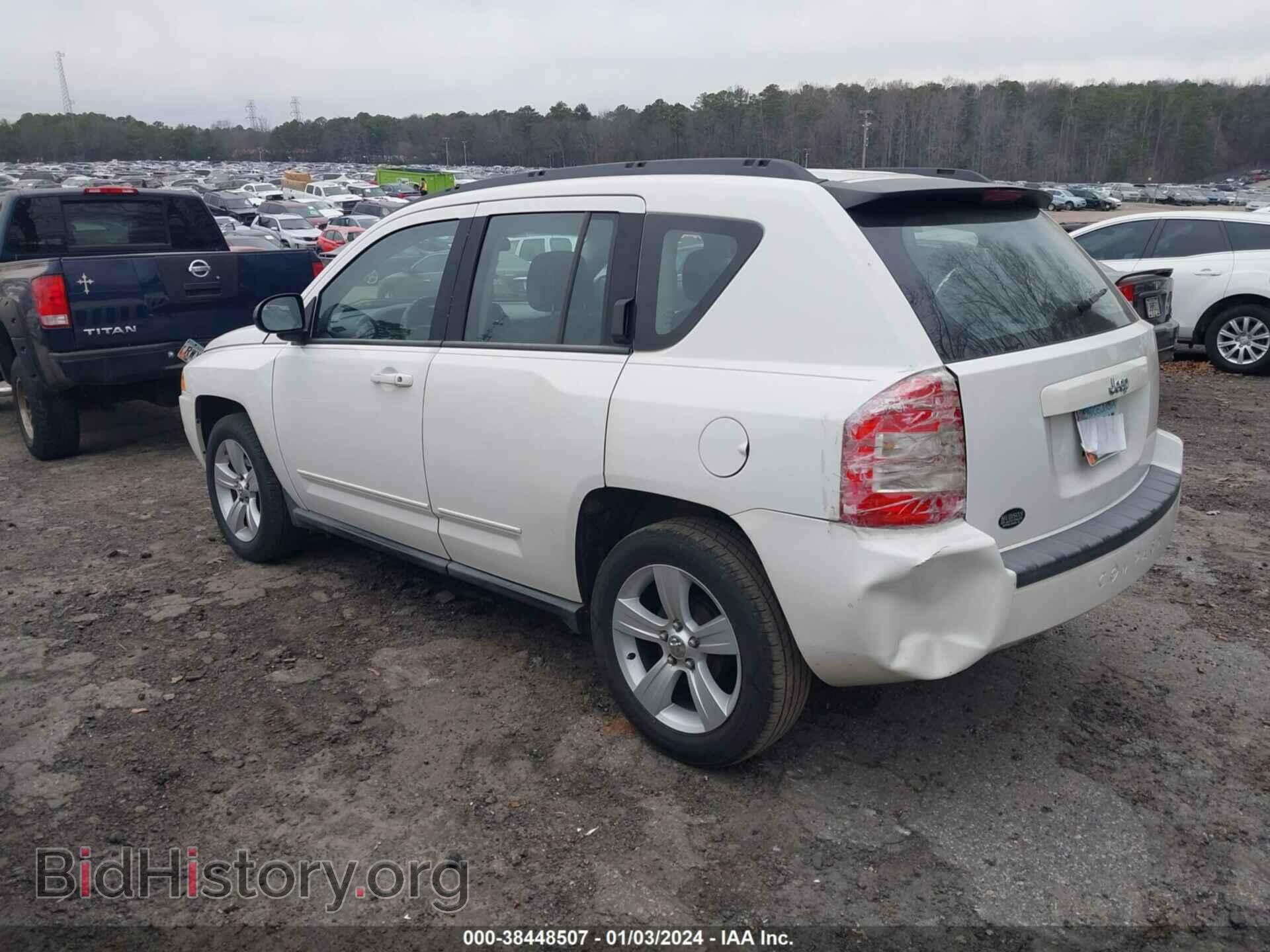 2010 JEEP COMPASS - VIN: 1J4NT4FB4AD554031 - Фото 3