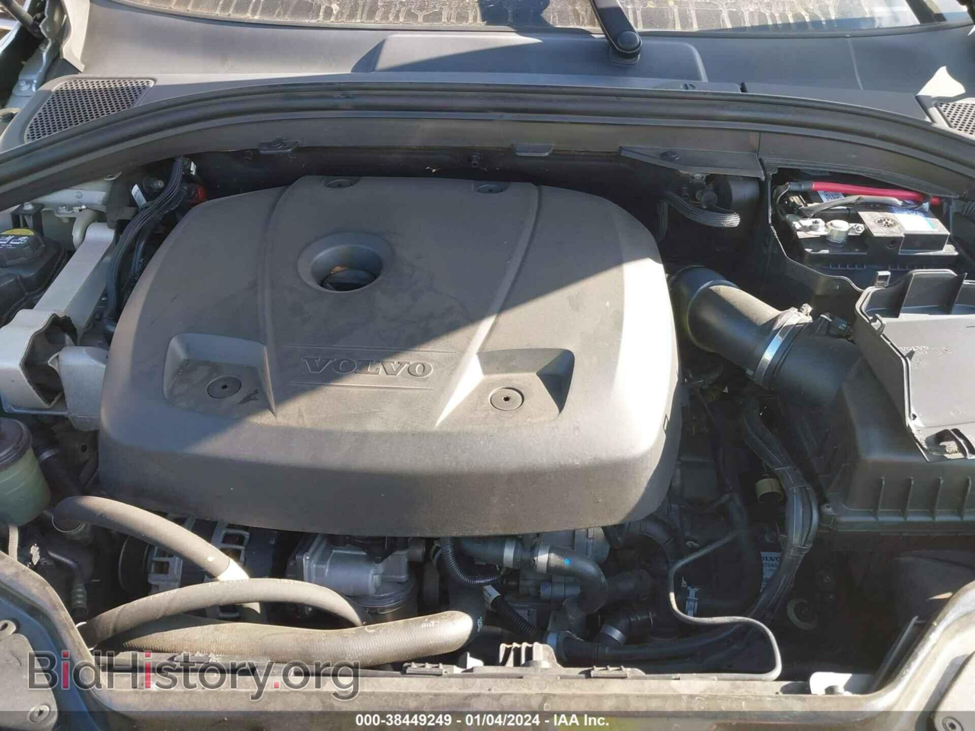 2017 VOLVO XC60 - VIN: YV440MDR2H2185179 - Фото 10