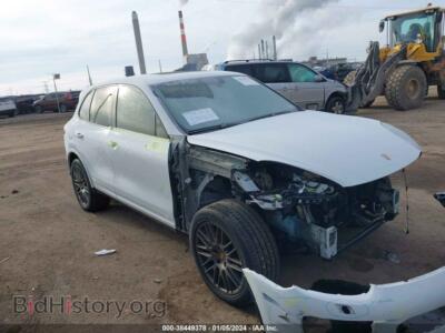 2018 Porsche CAYENNE Platinum Edition, white — VIN WP1AA2A28JKA05688, IAAI
