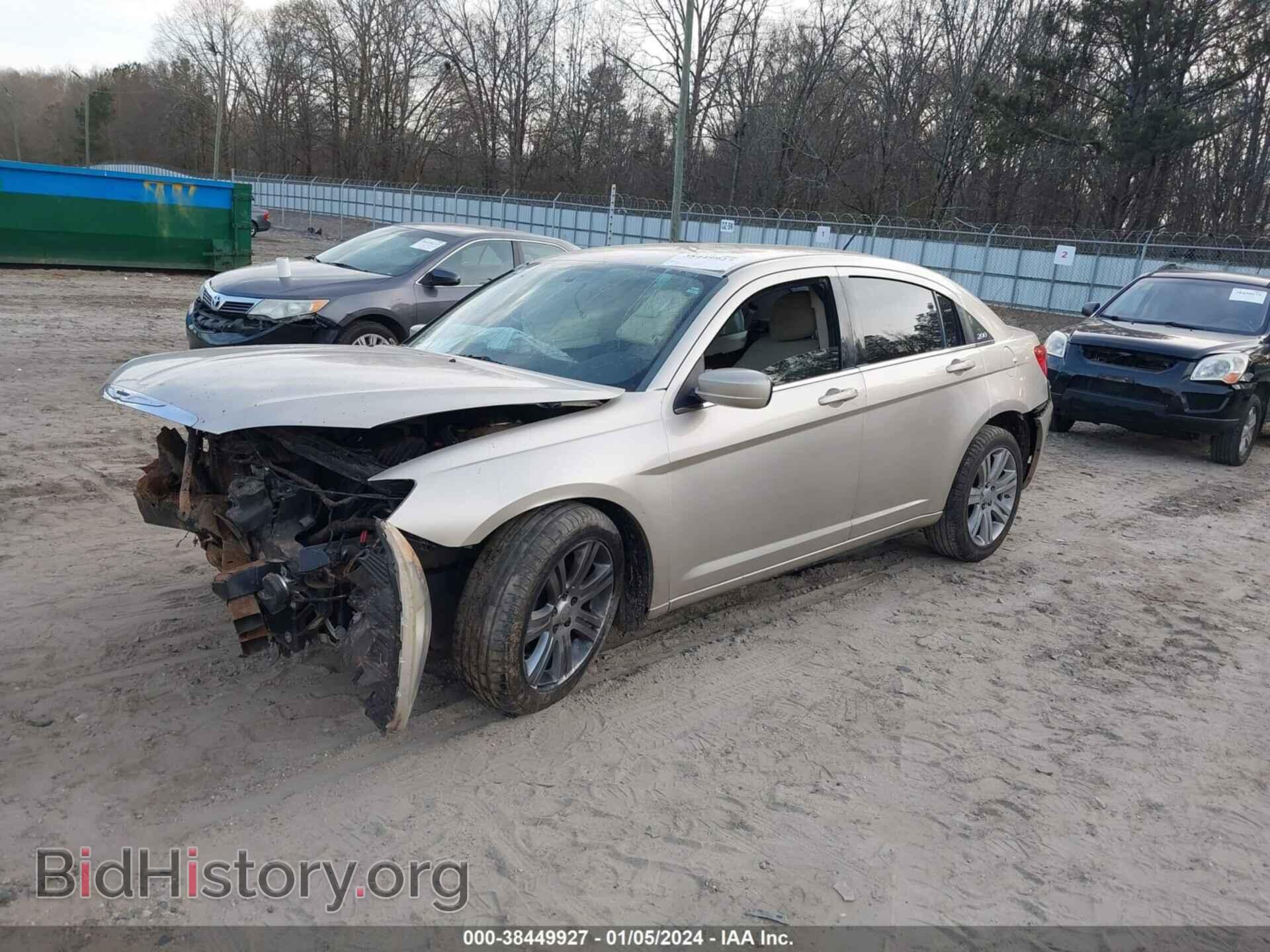 2013 CHRYSLER 200 - VIN: 1C3CCBBB2DN699661 - Photo 2