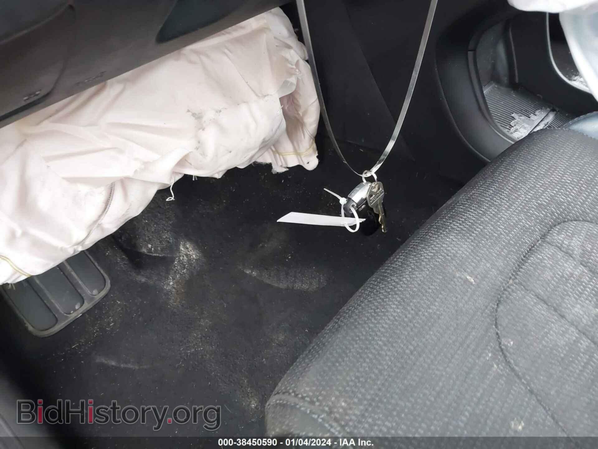 2016 CHRYSLER 200 - VIN: 1C3CCCBBXGN128428 - Фото 11