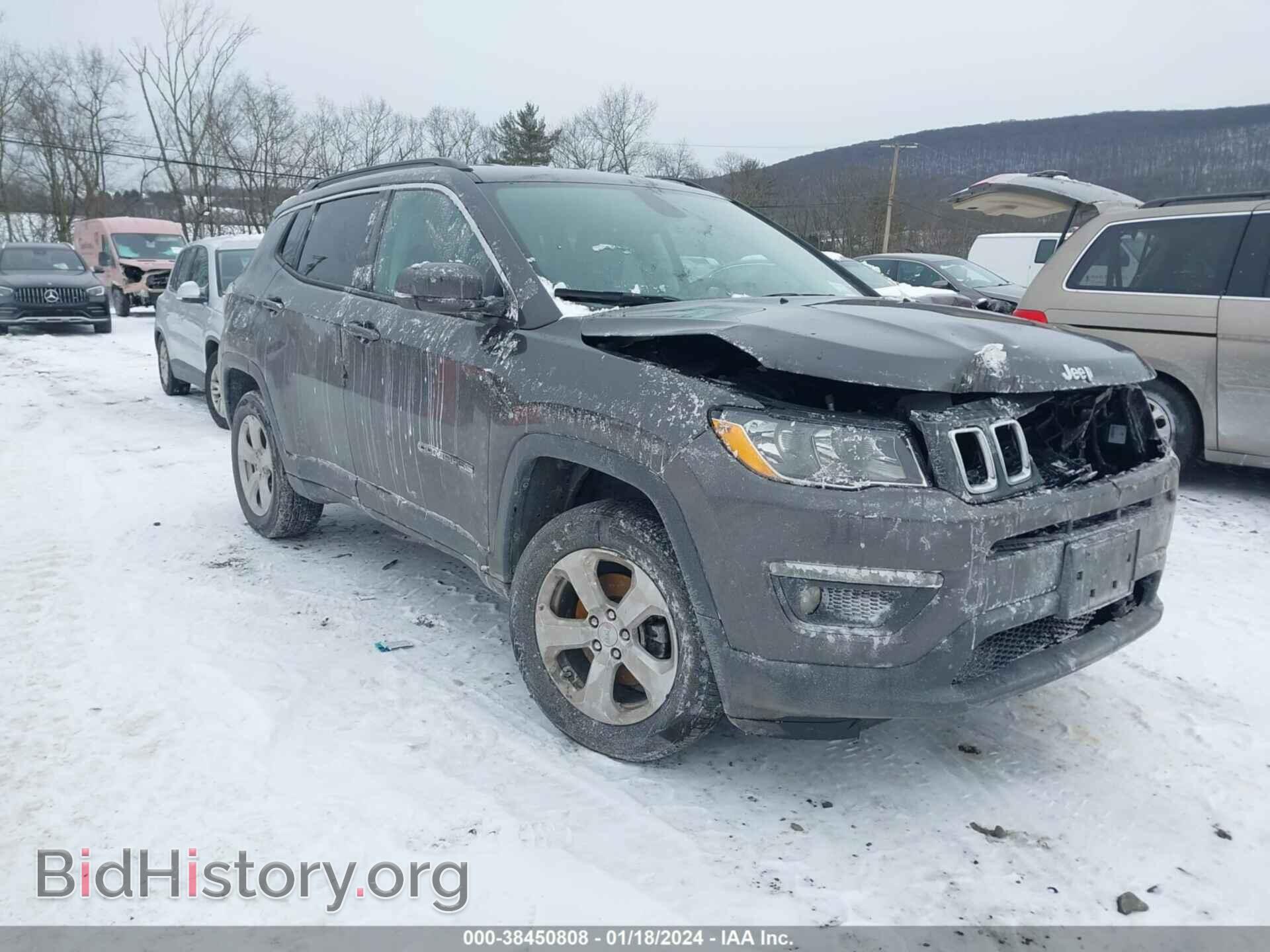 Фотография 3C4NJDBB7JT418097 - JEEP COMPASS 2018