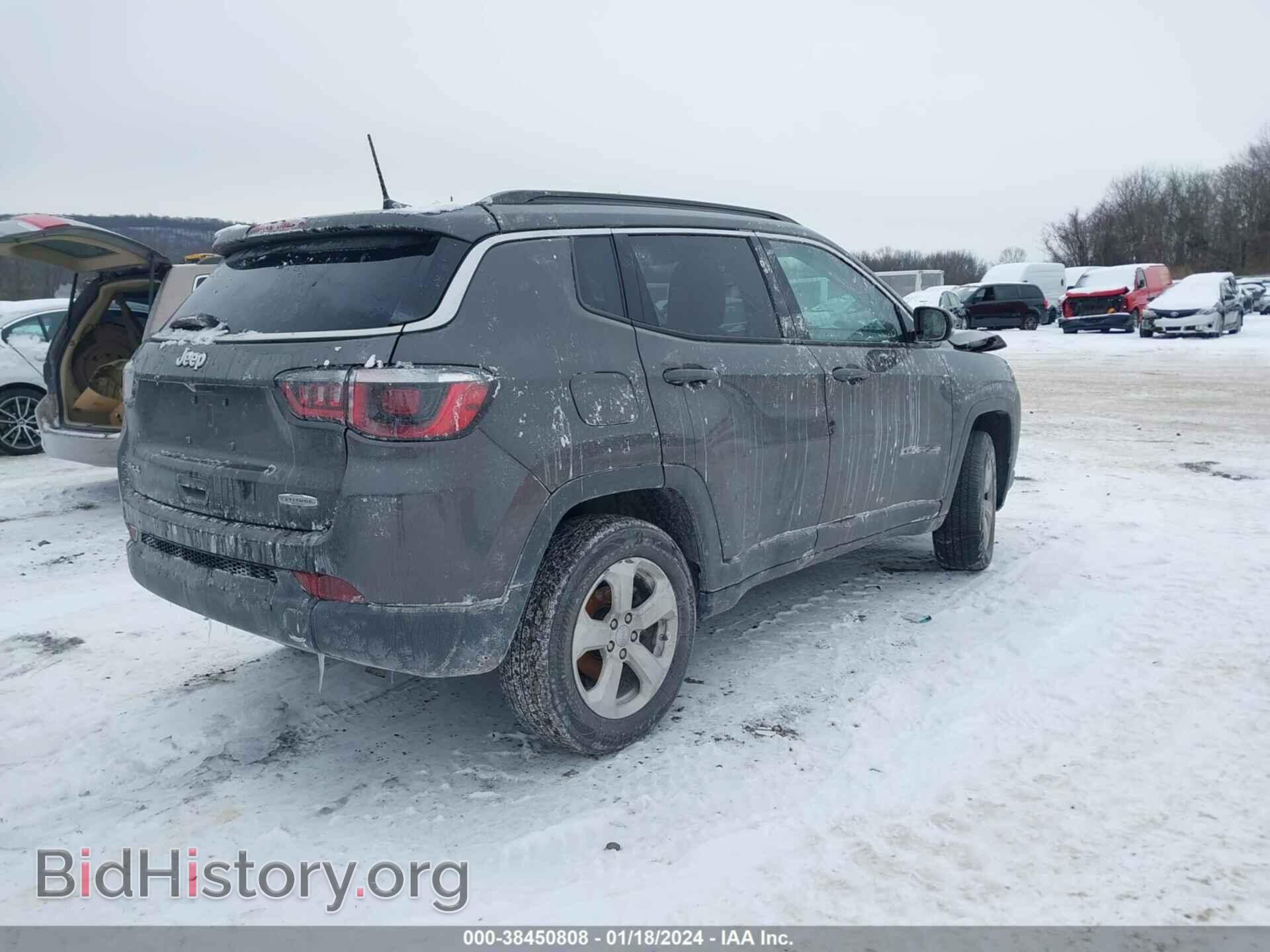 2018 JEEP COMPASS - VIN: 3C4NJDBB7JT418097 - Фото 4