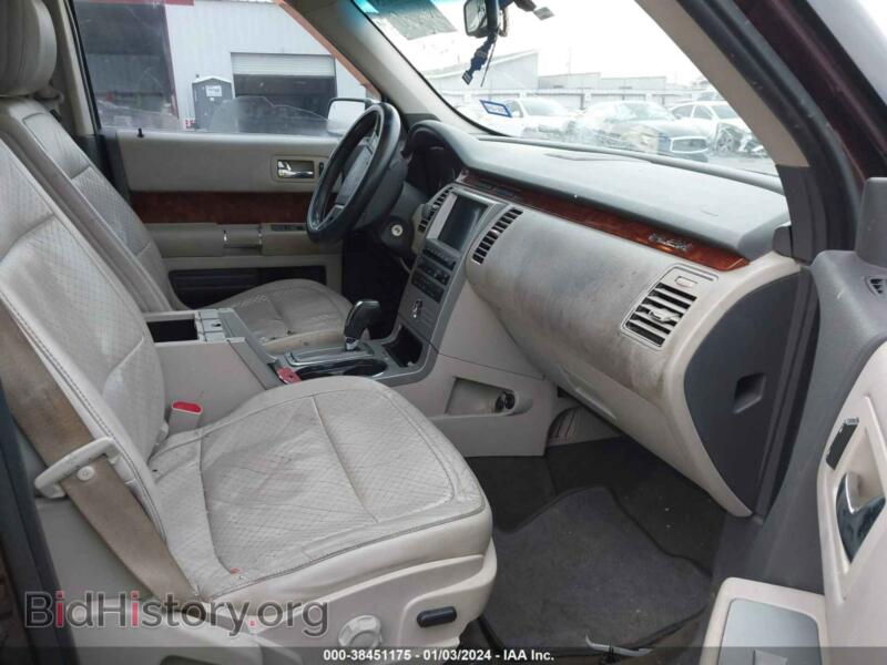 2011 Ford FLEX (VIN 2FMGK5DC5BBD05873) — фото 5 из 10