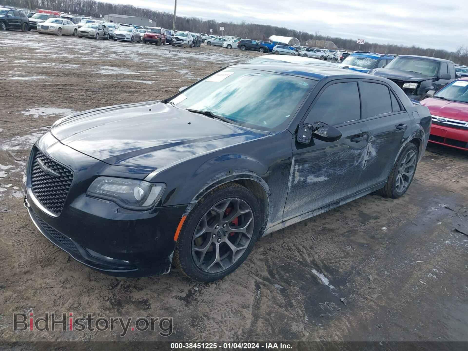 2015 CHRYSLER 300 - VIN: 2C3CCABT8FH921375 - Фото 2