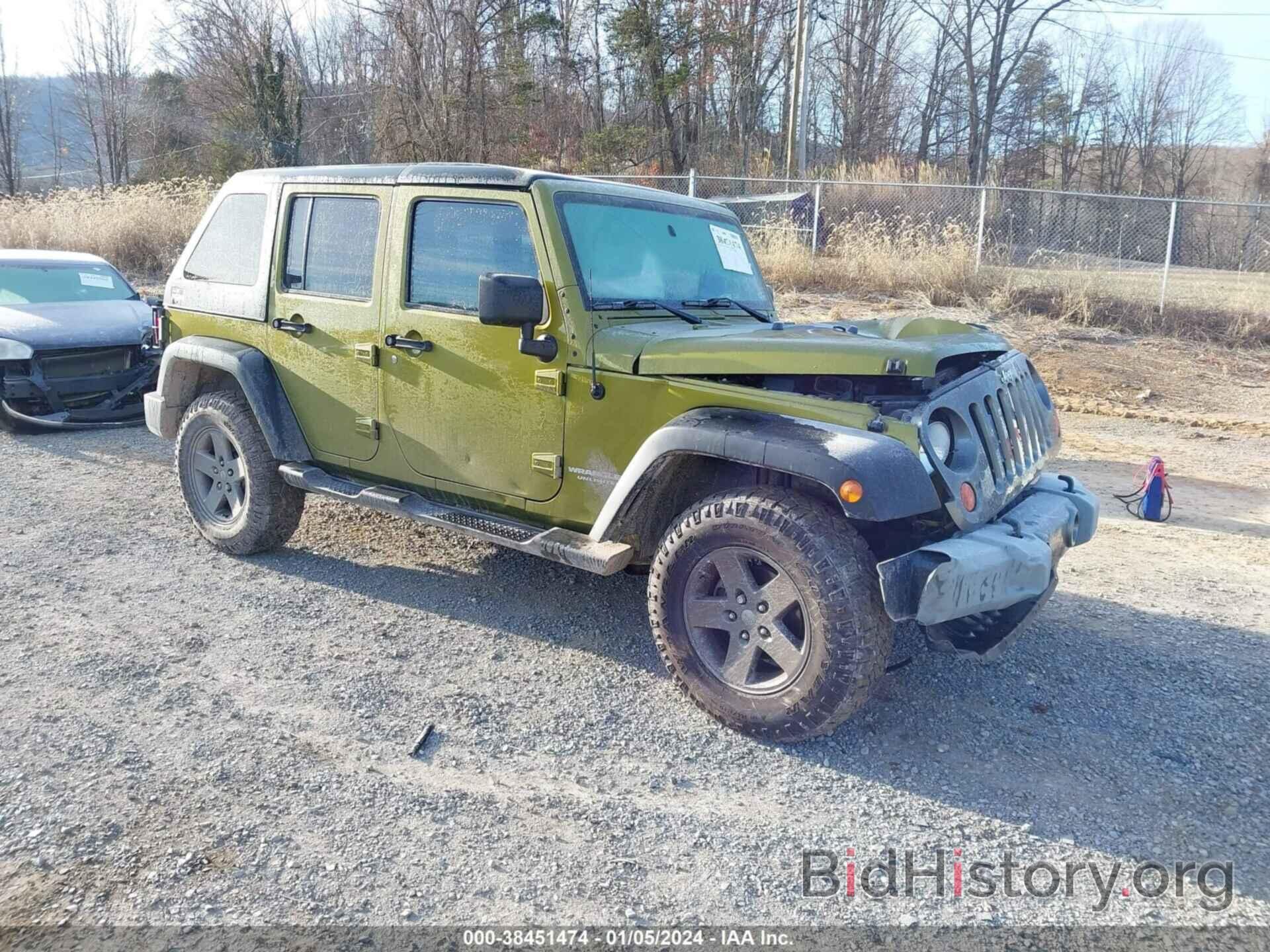 Photo 1J4BA3H11AL223310 - JEEP WRANGLER UNLIMITED 2010