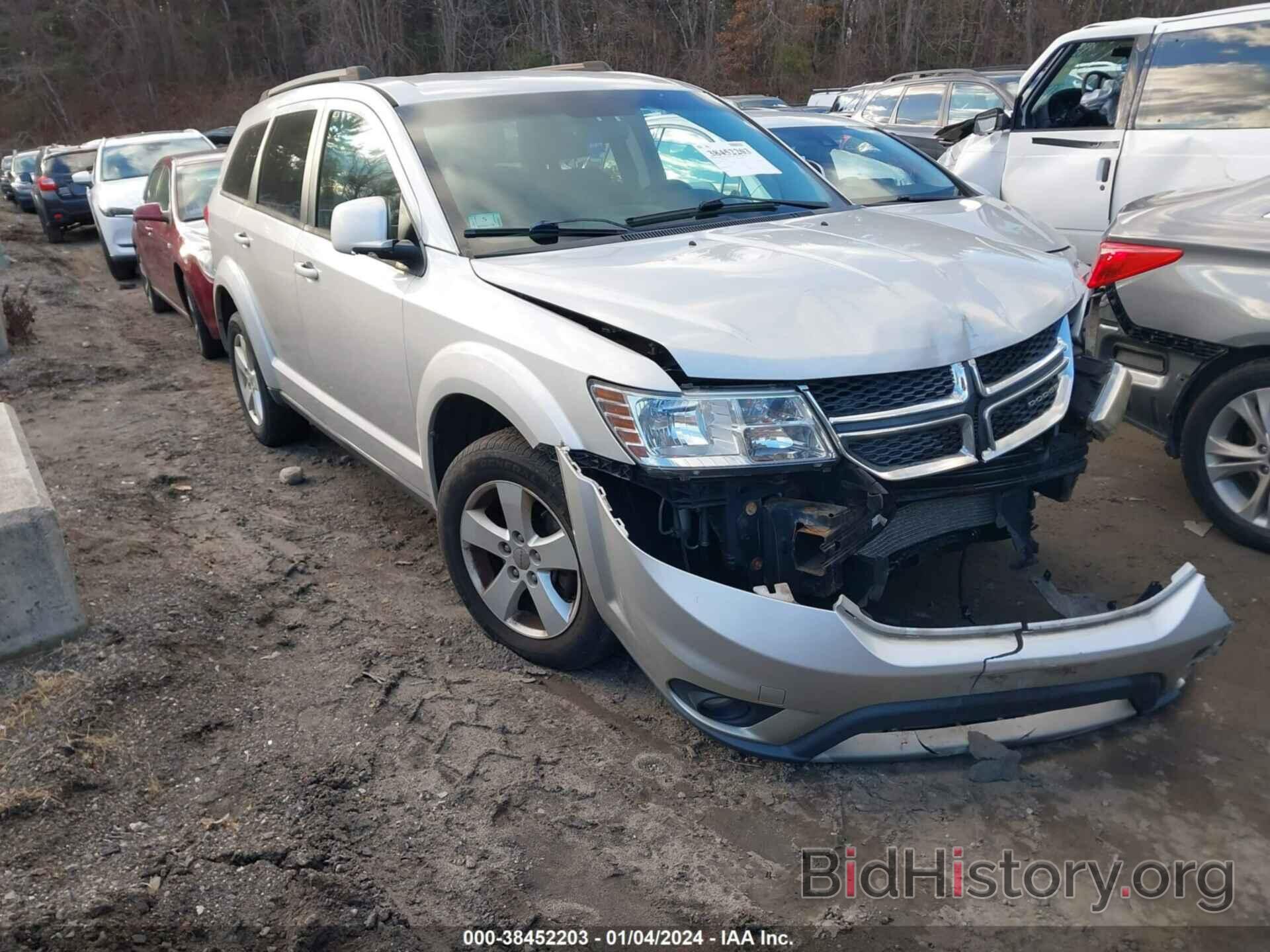 Фотография 3D4PG1FG1BT530927 - DODGE JOURNEY 2011