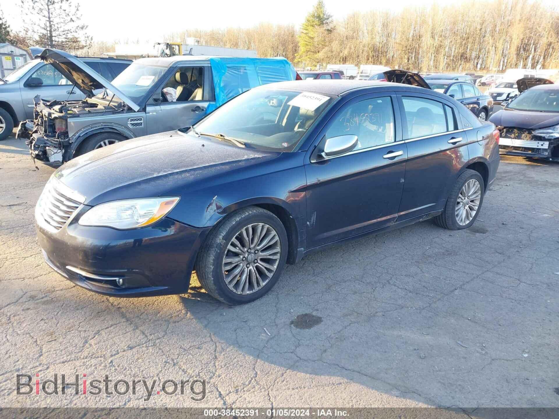 2012 CHRYSLER 200 - VIN: 1C3CCBCB7CN108558 - Фото 2