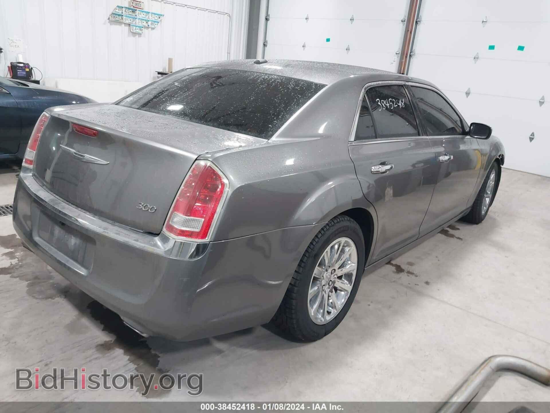 2012 CHRYSLER 300 - VIN: 2C3CCACG3CH157867 - Photo 4