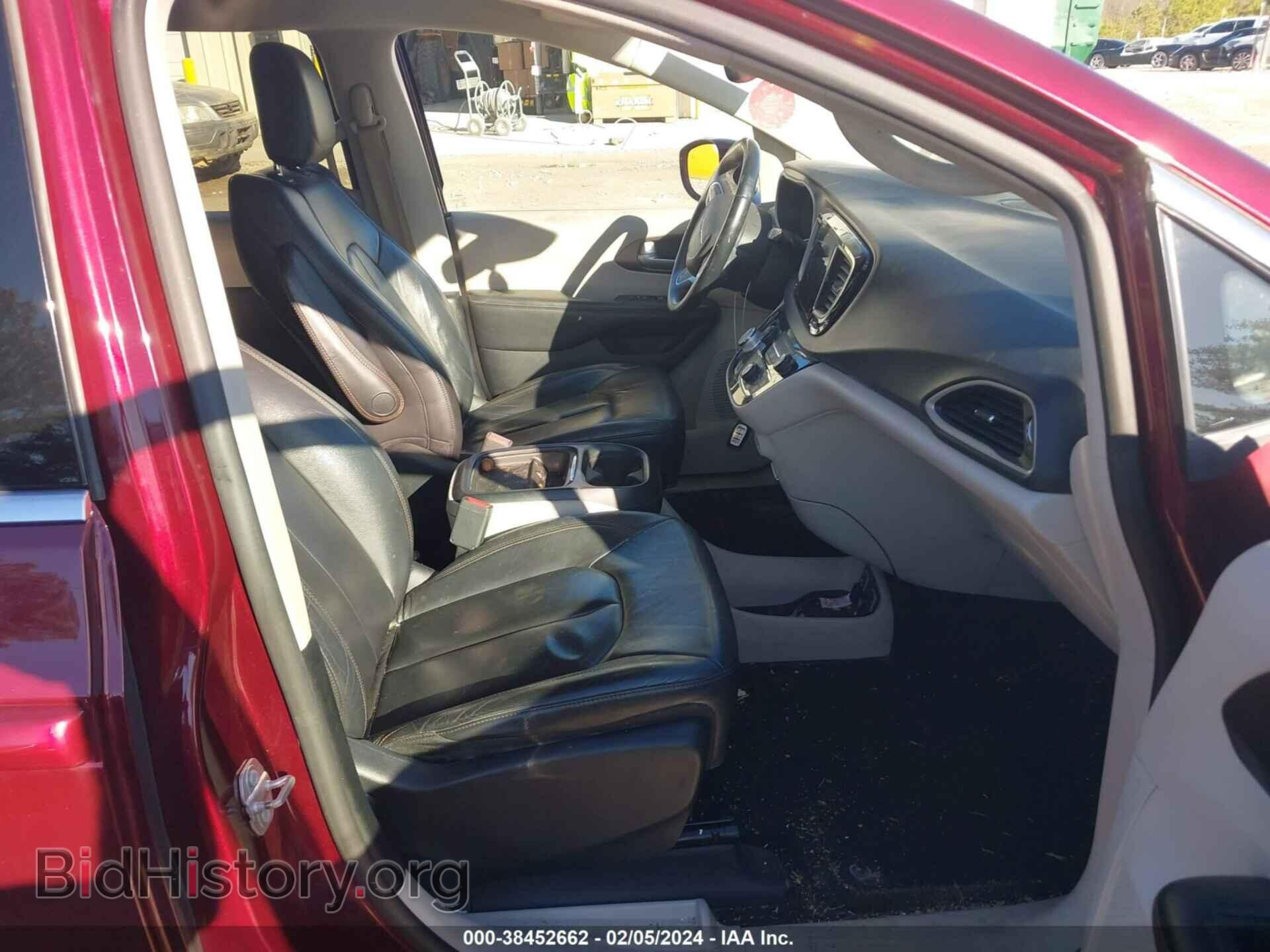 2017 CHRYSLER PACIFICA - VIN: 2C4RC1BG5HR533820 - Photo 5