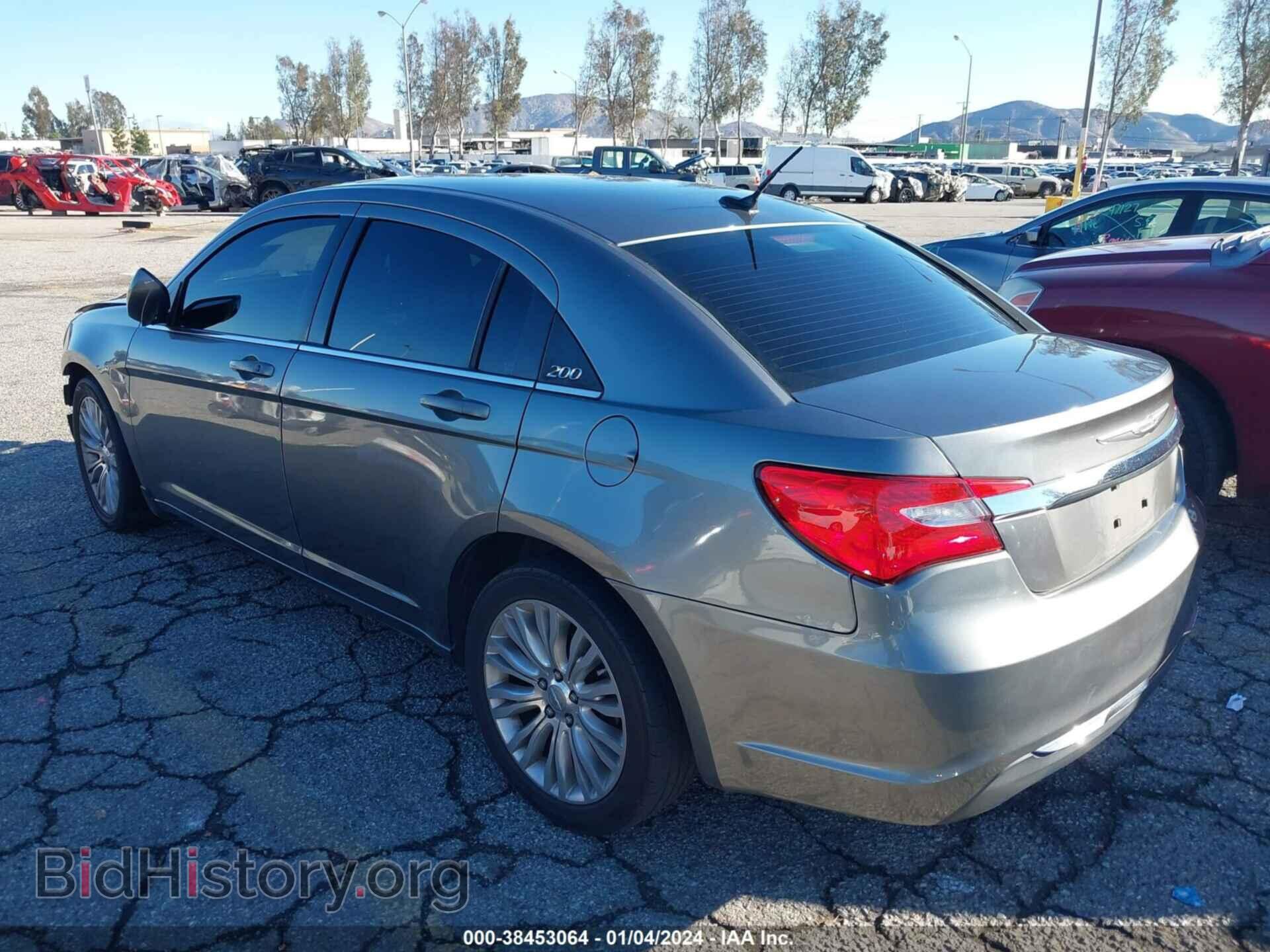 2013 CHRYSLER 200 - VIN: 1C3CCBABXDN670832 - Photo 3