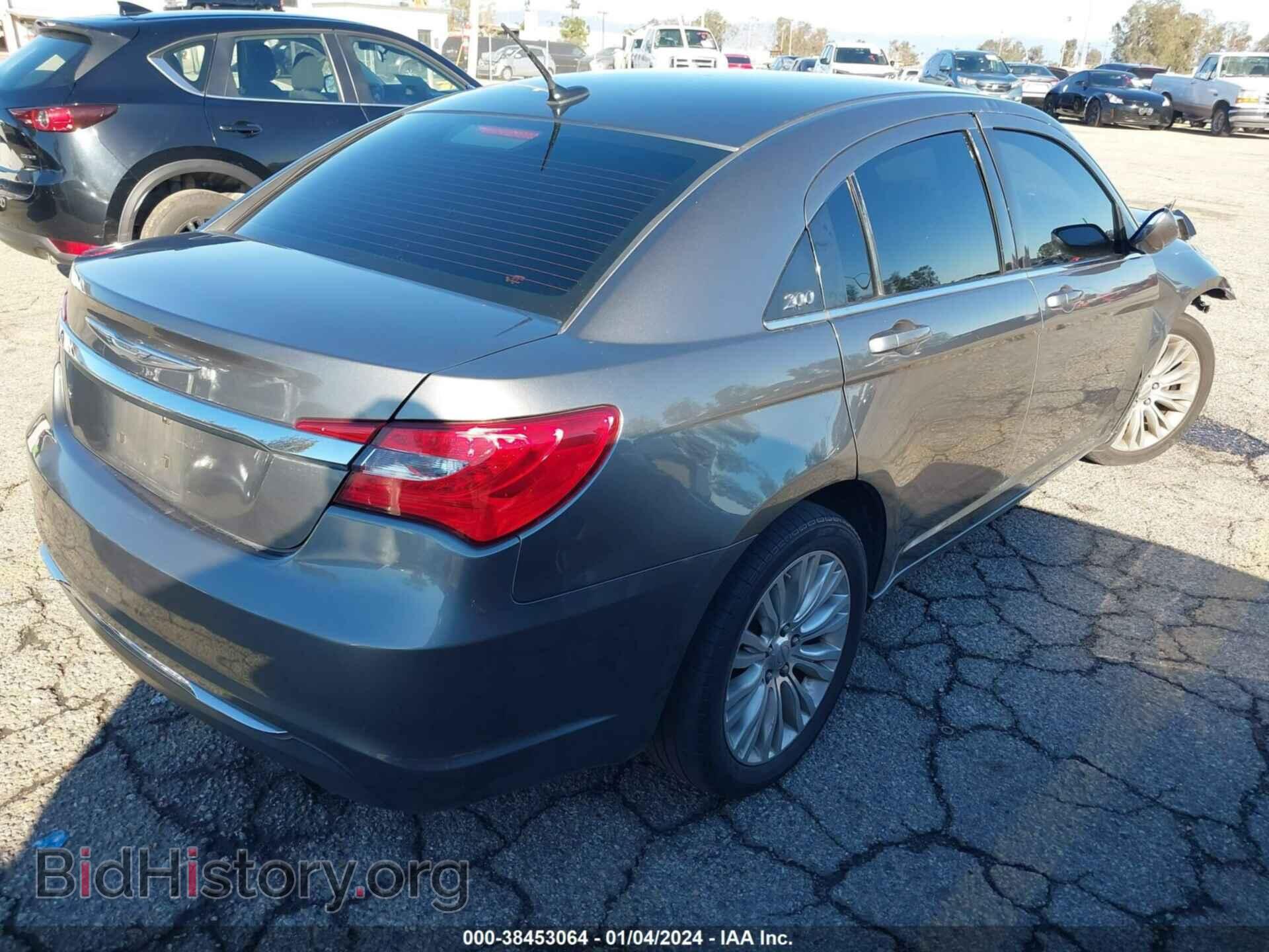 2013 CHRYSLER 200 - VIN: 1C3CCBABXDN670832 - Photo 4