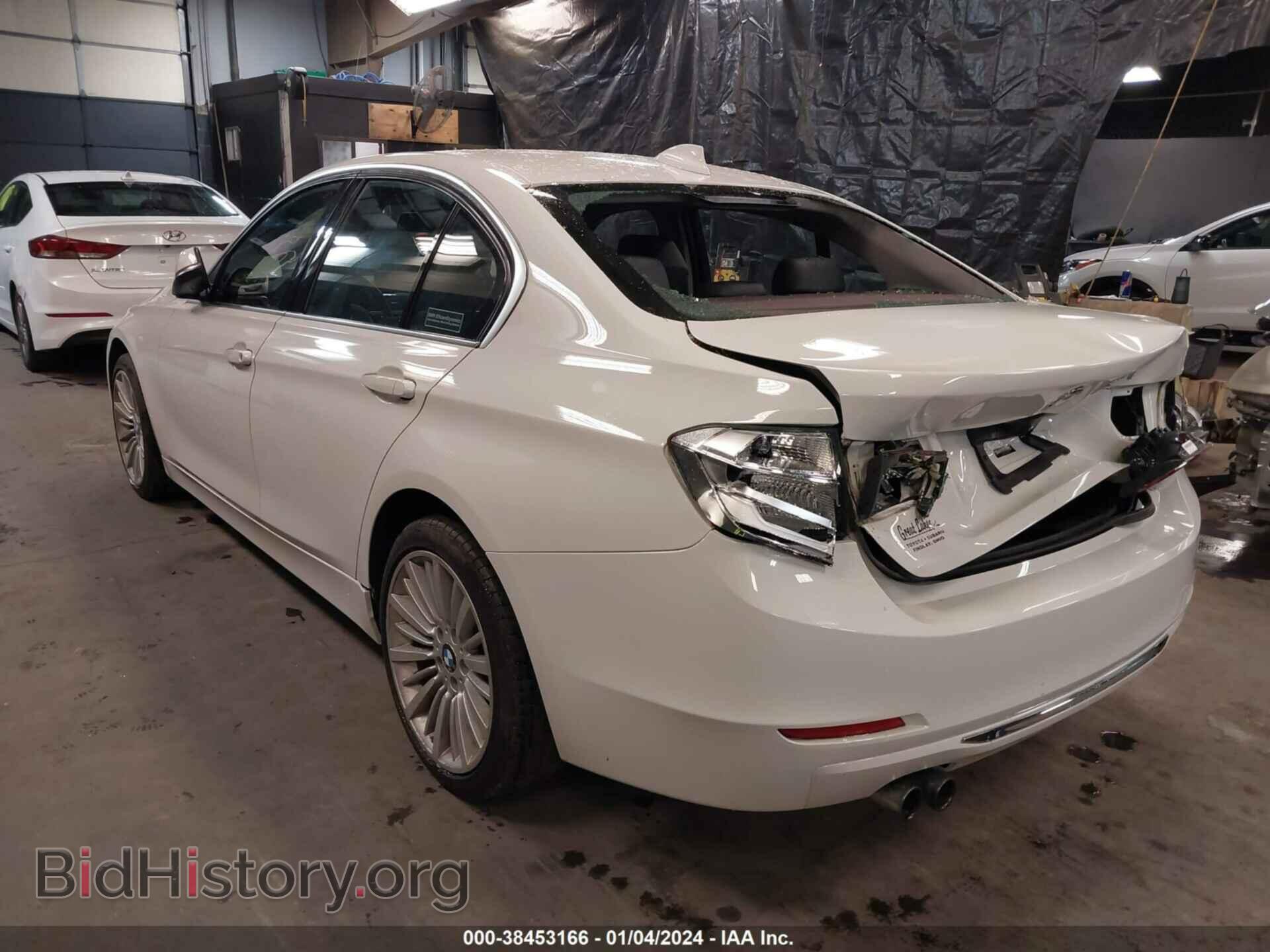 2012 BMW 328I - VIN: WBA3A5C57CF341456 - Фото 3